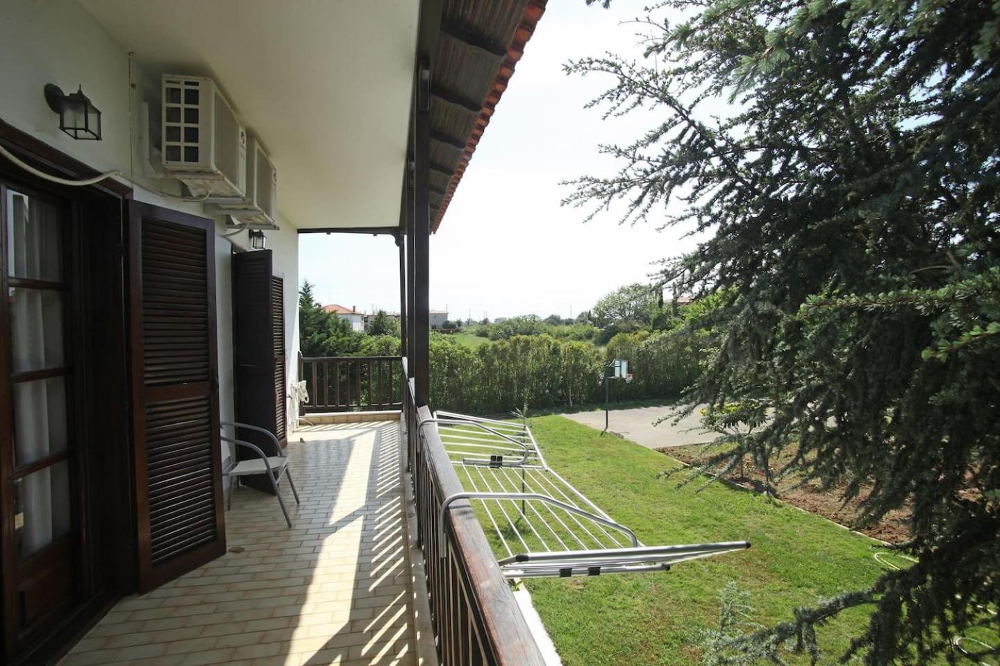 Villa photo 1