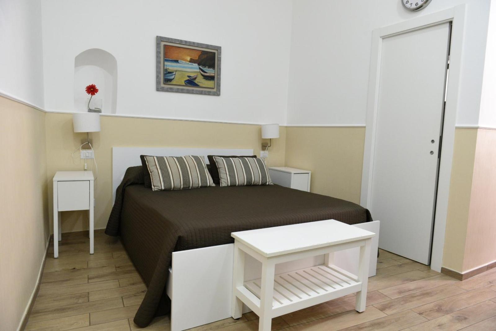 Triple Room - Photo 15