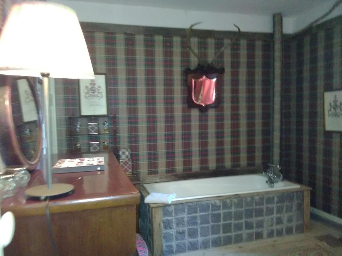 Deluxe Room - Photo 5