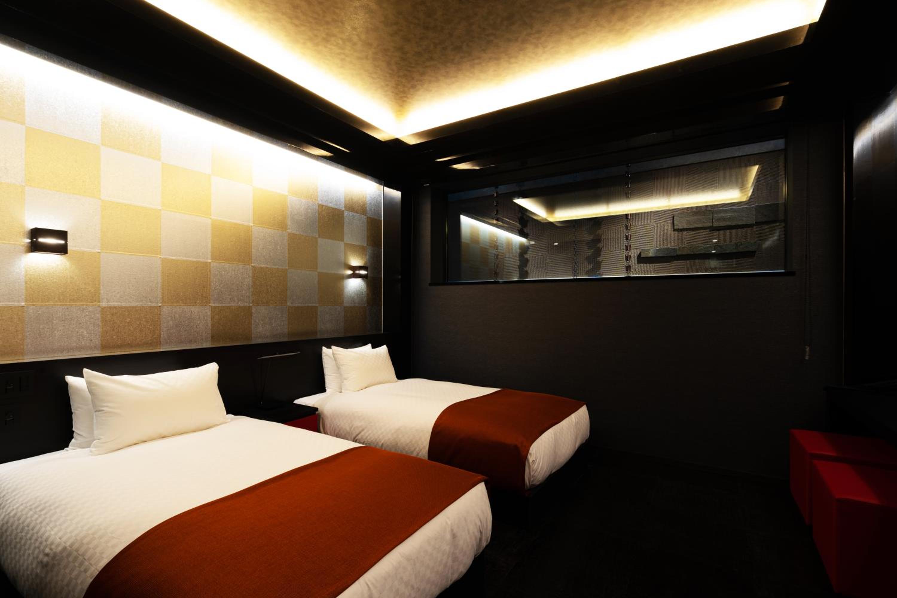 Twin Room - Photo 2
