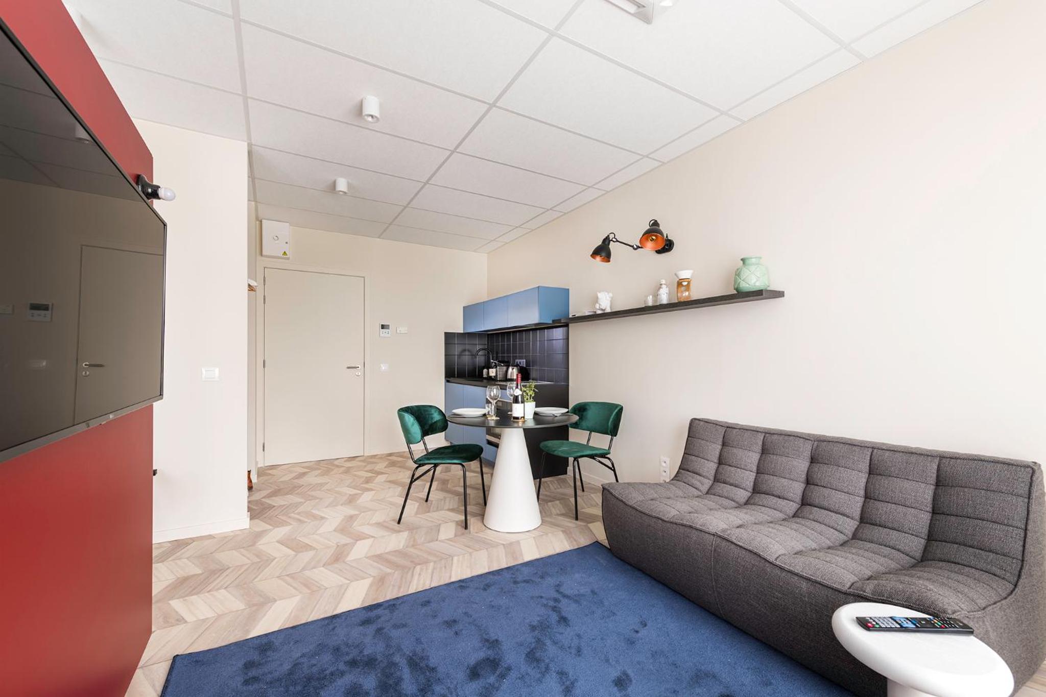 Double Room - Photo 18