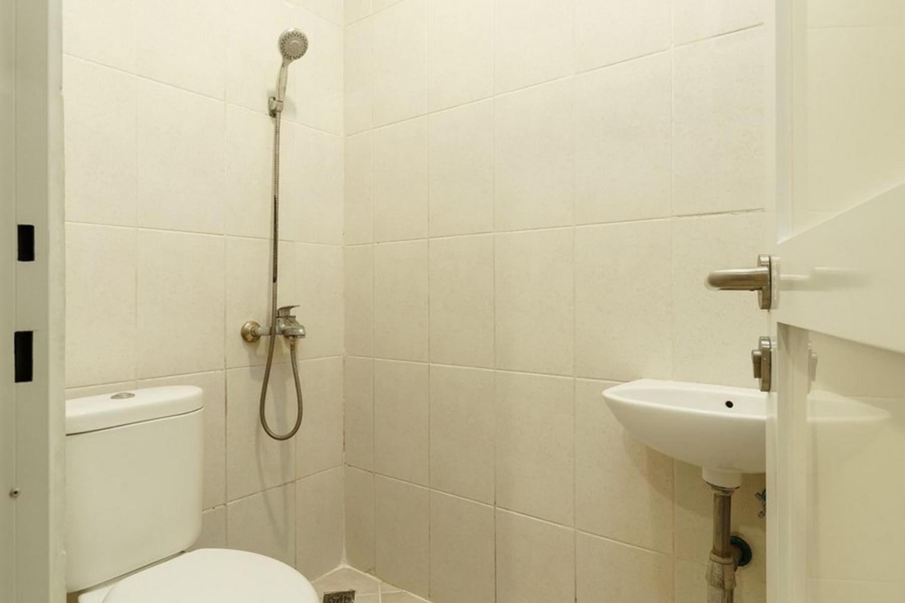 Double Room - Photo 7