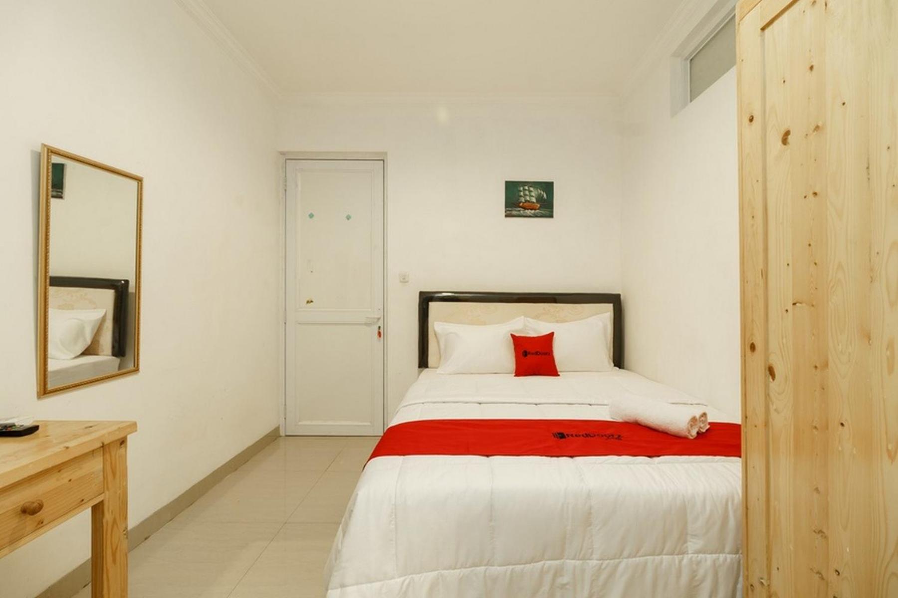 Double Room - Photo 5