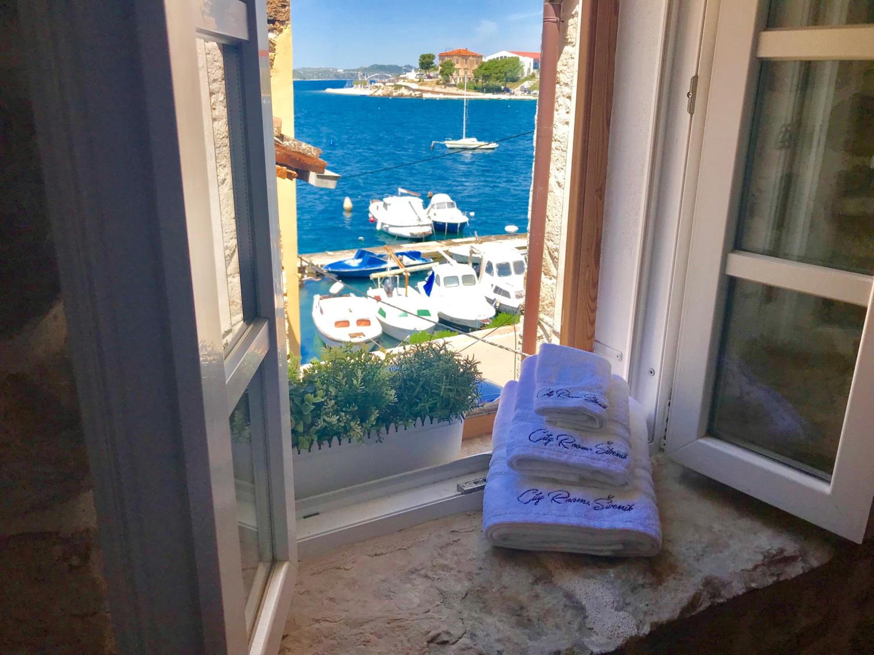 Double Room with Sea View - Photo 44