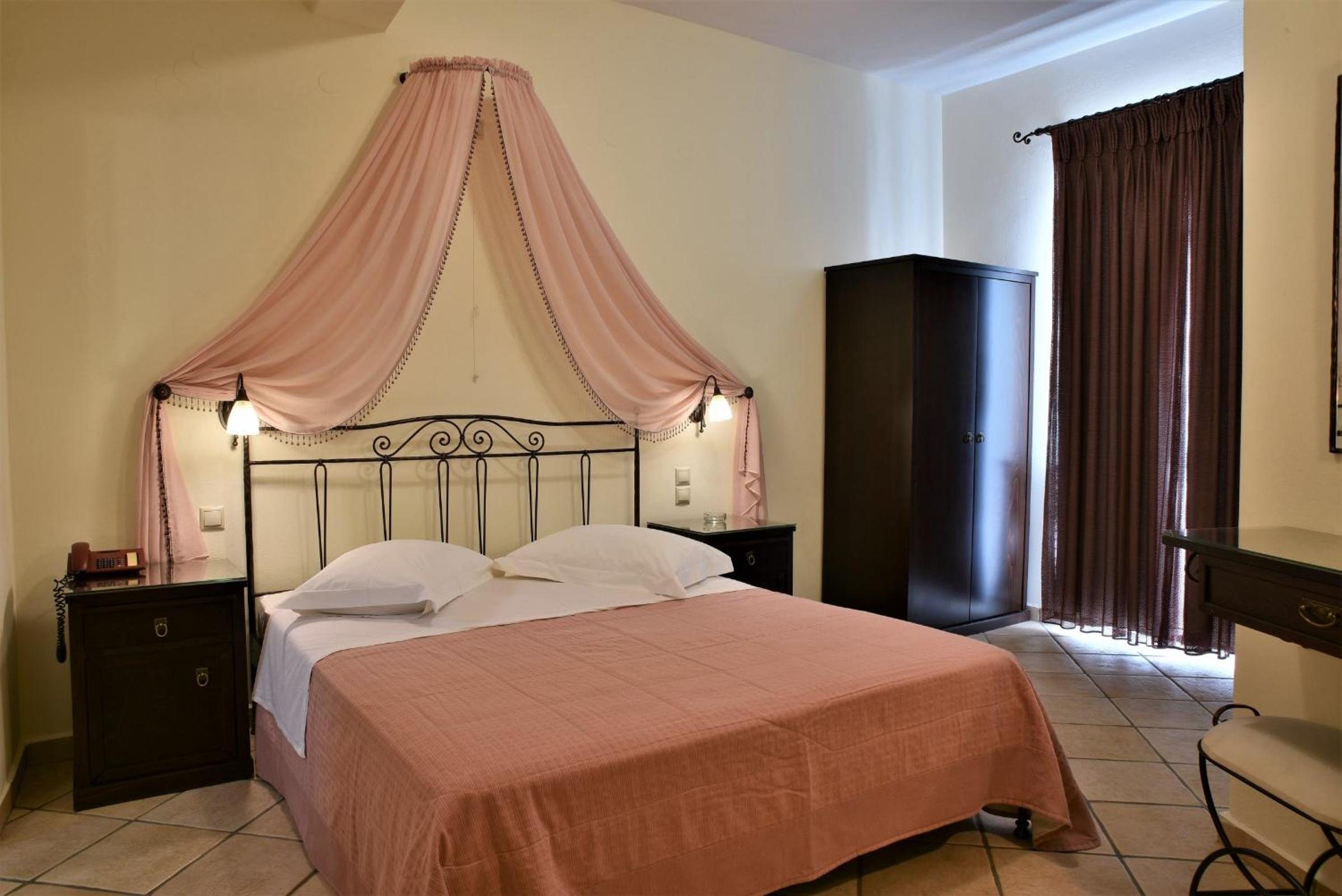 Double Room with Outdoor Hot Tub