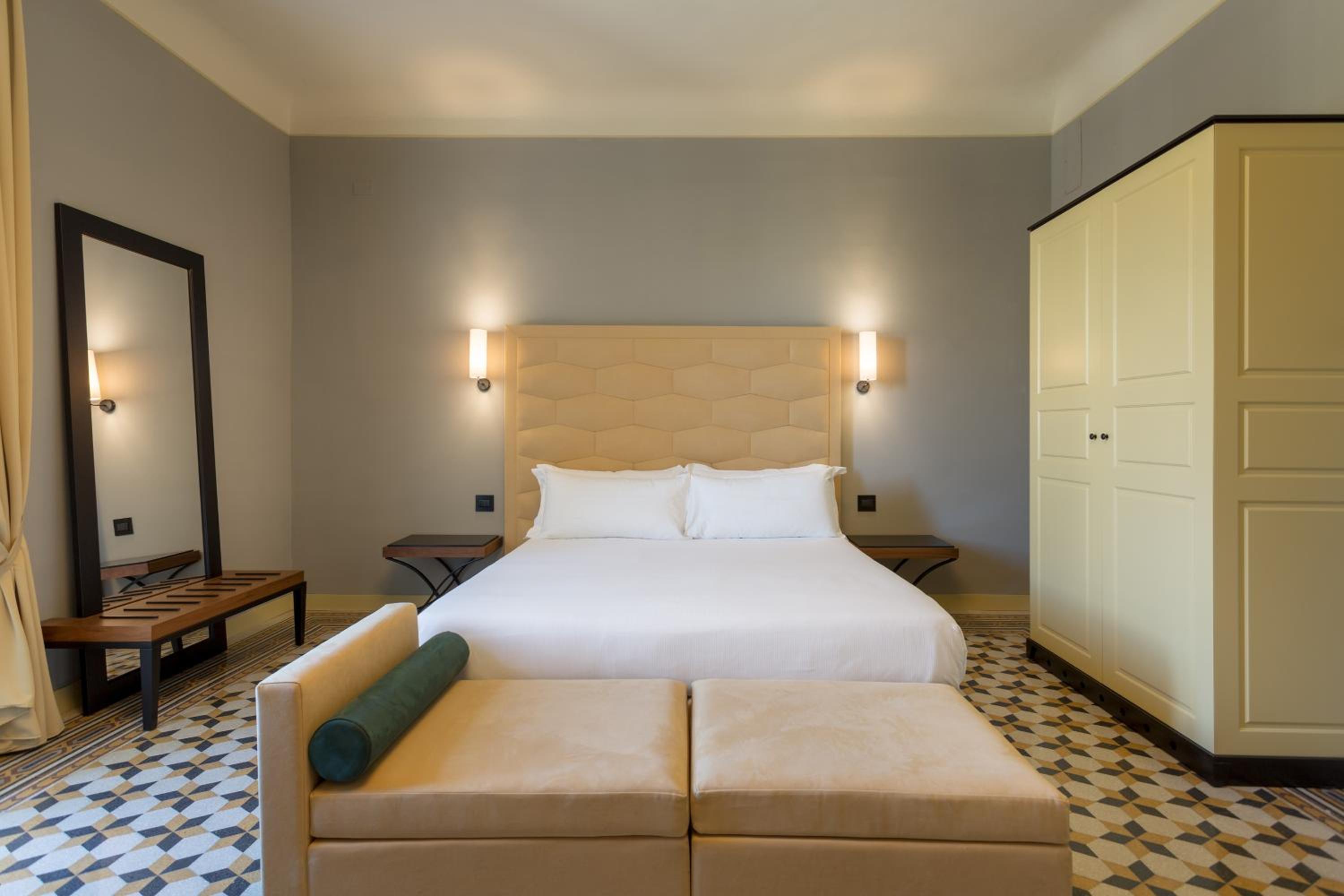 Superior Double or Twin Room - Photo 5