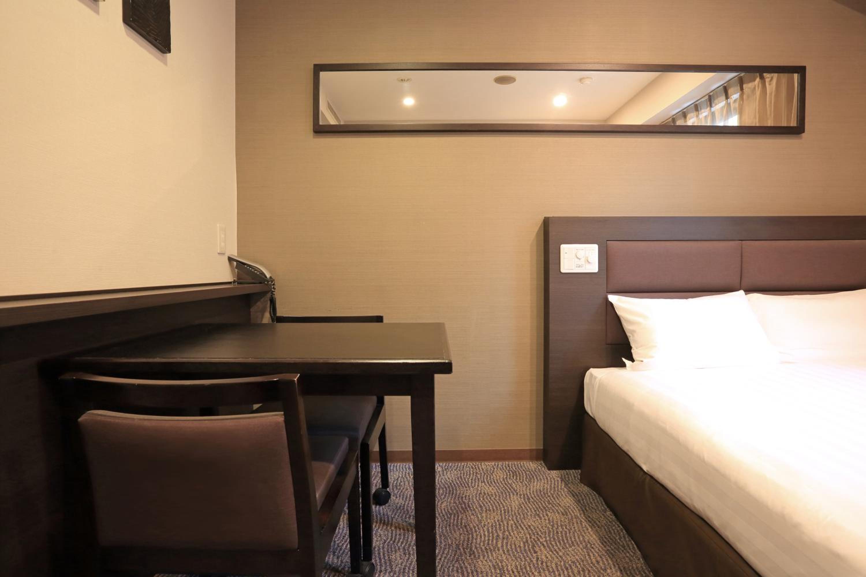 Double Room - Non-Smoking  photo 2