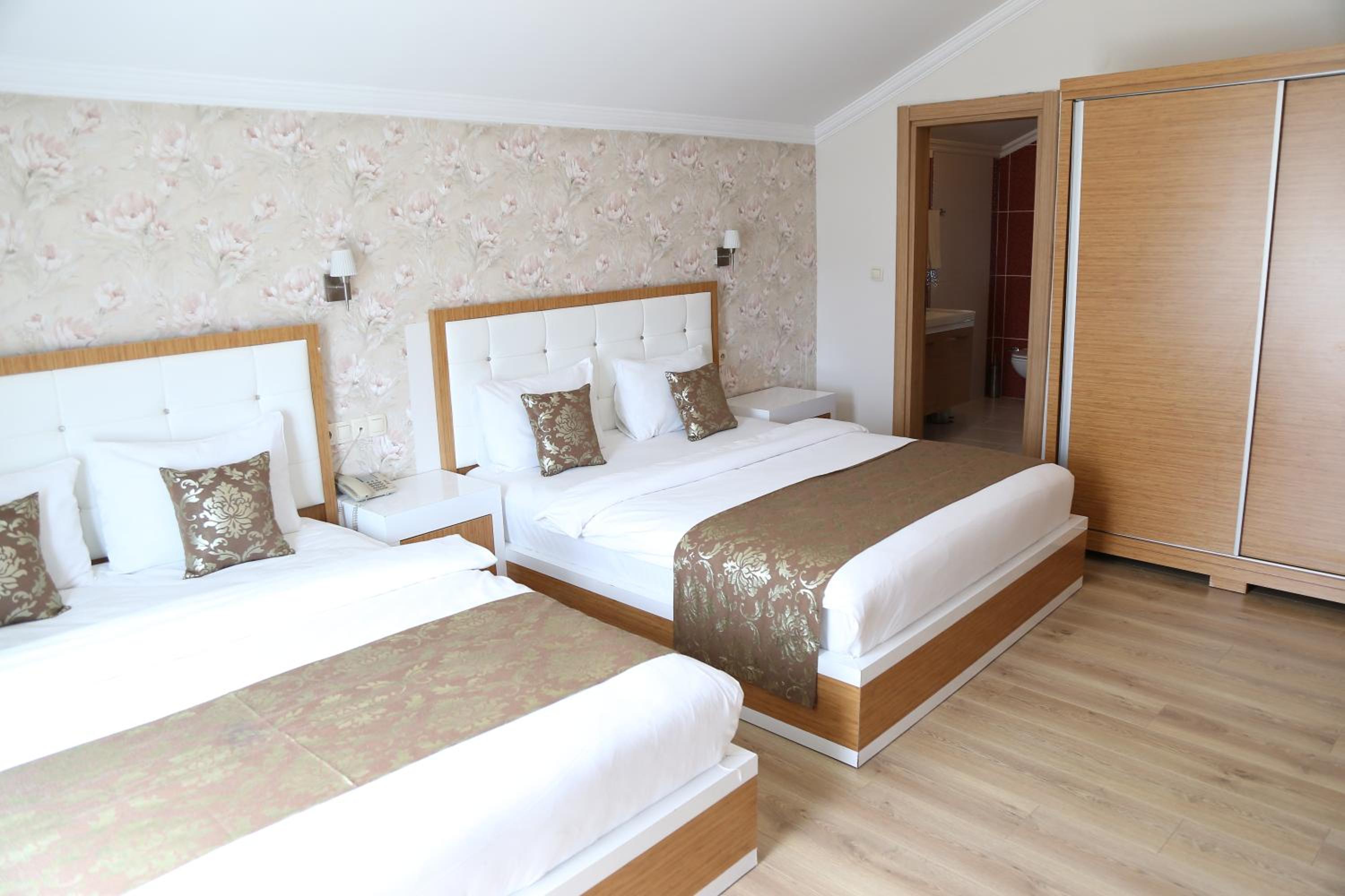 Family Junior Suite photo 1