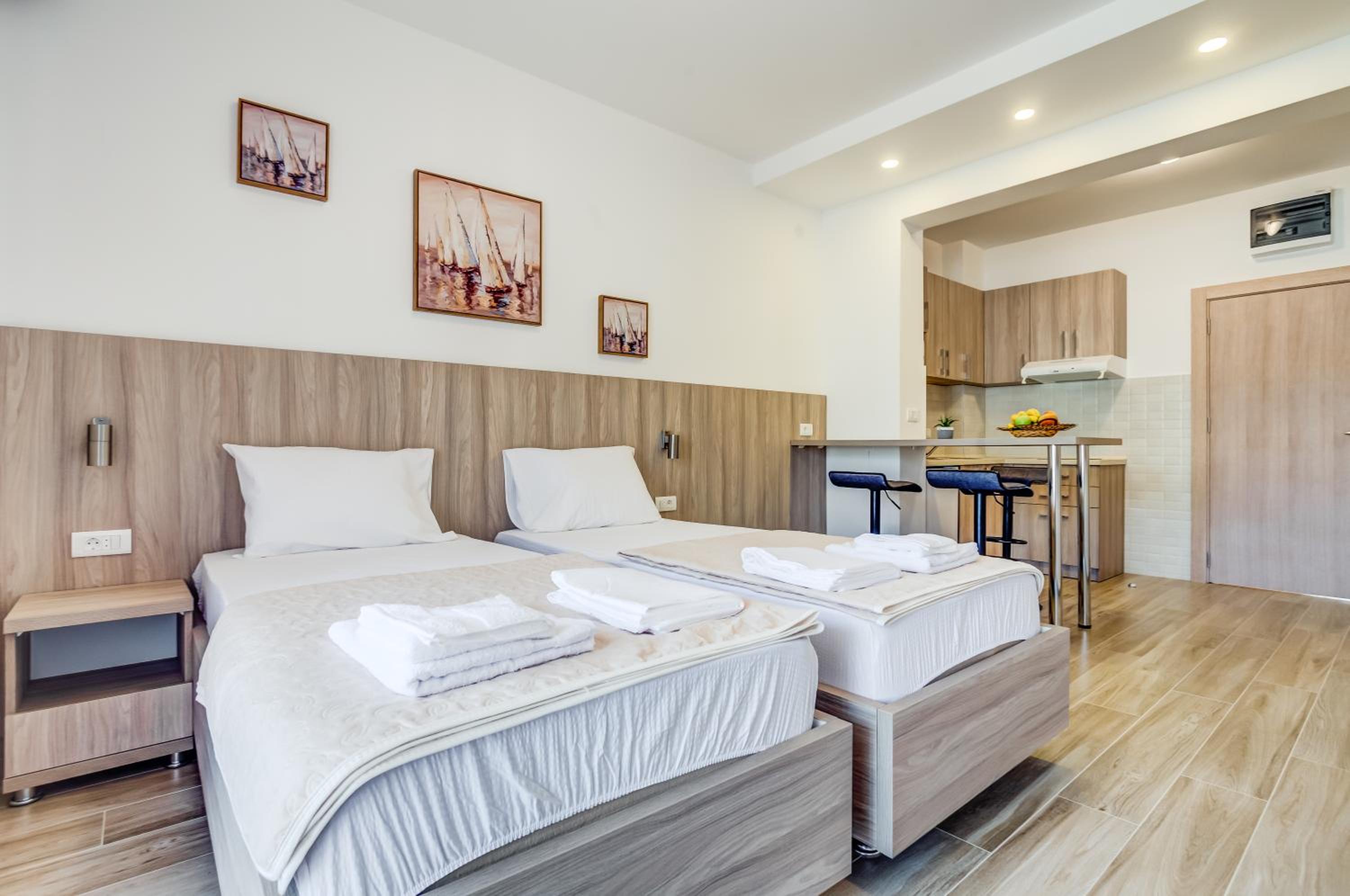 Suite Apartment with Sea View photo 1