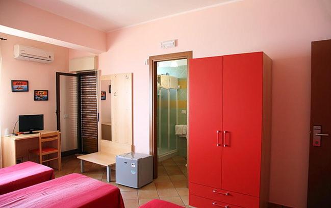 Quadruple Room photo 2
