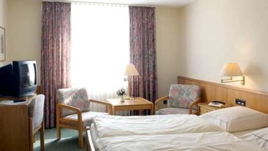 Double Room - Photo 5