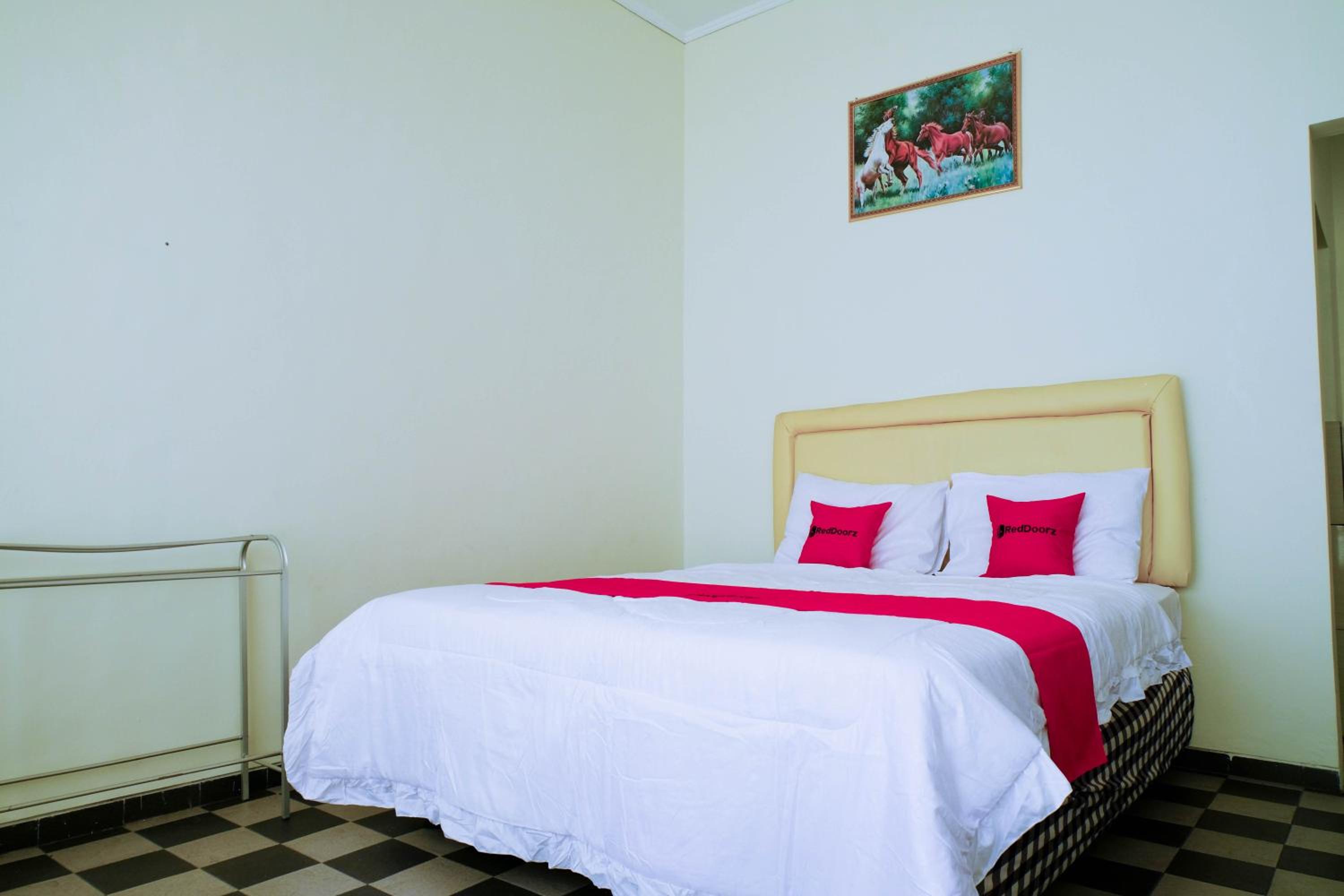 Standard Double Room - Photo 5