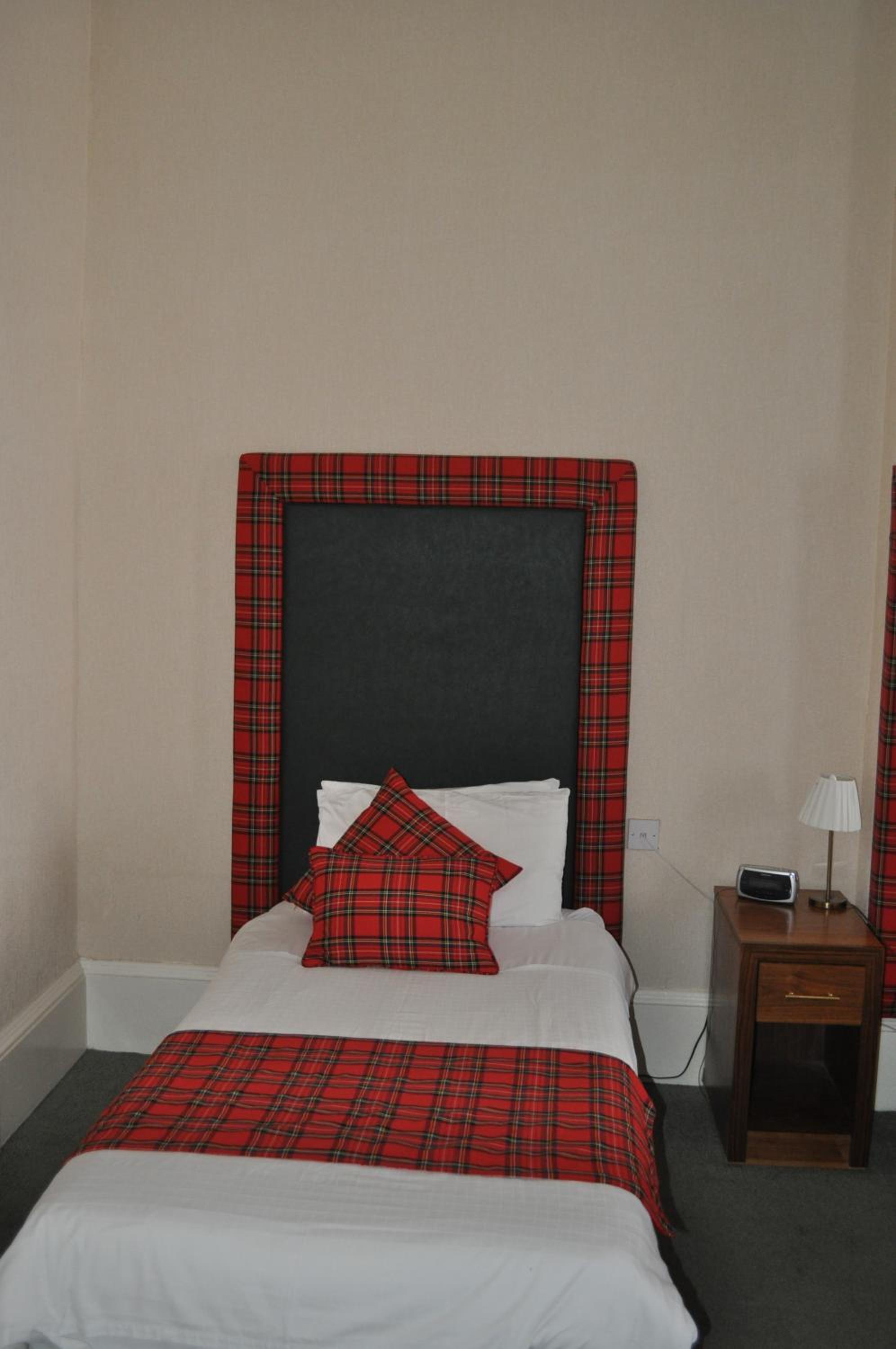 Single Room - Photo 1