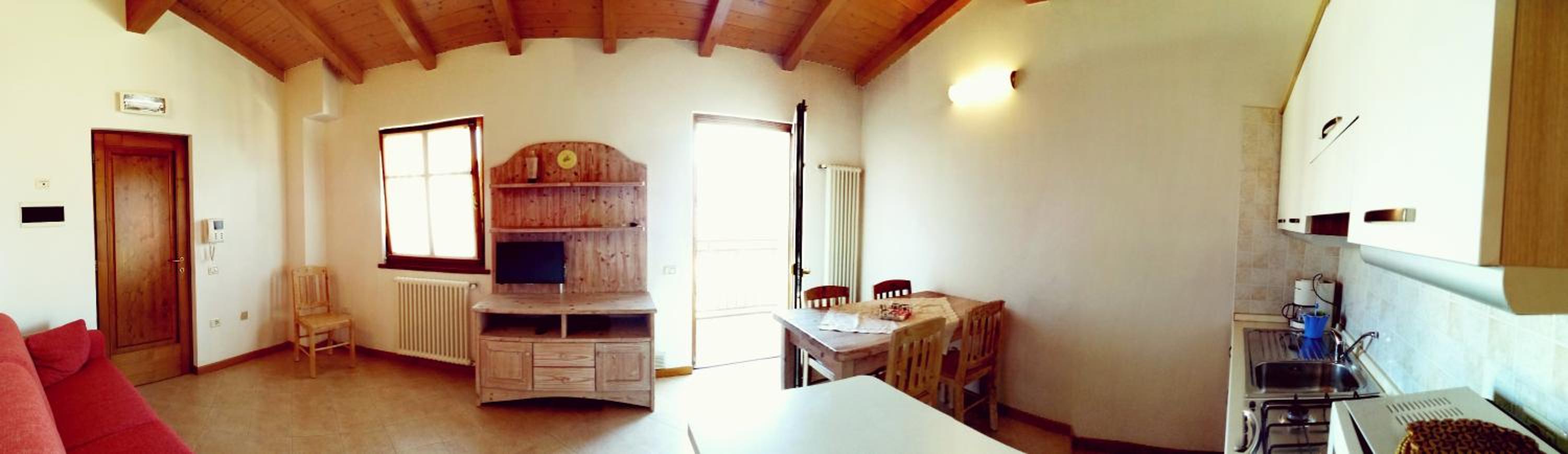 Two-Bedroom Apartment with Balcony - Photo 7