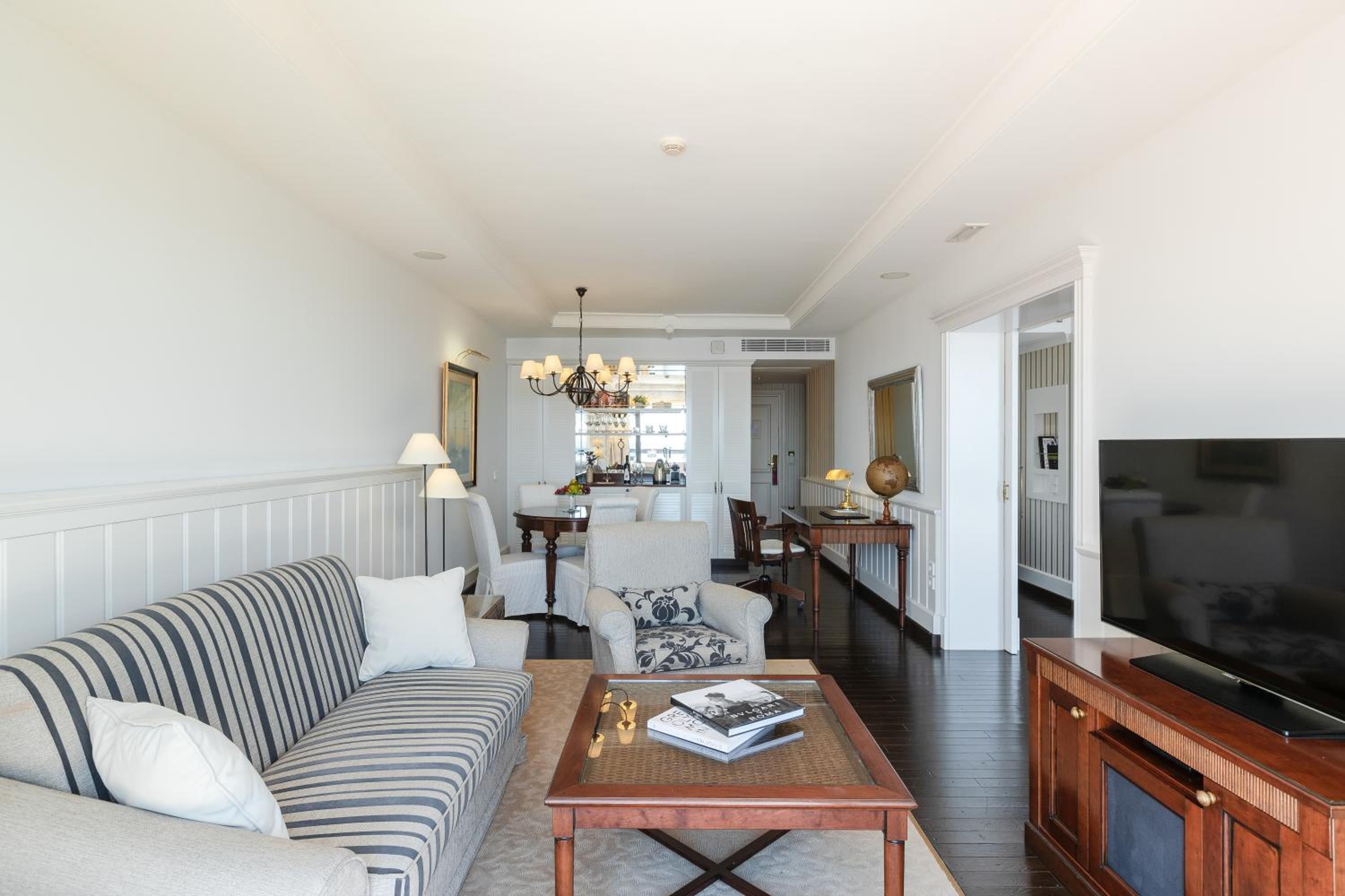 Suite Del Mar - Photo 3