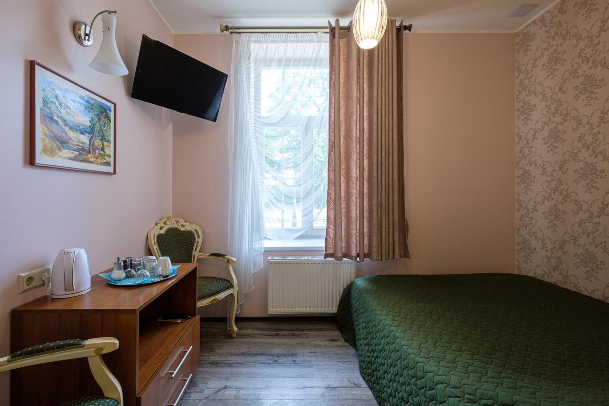 Small Double Room photo 1