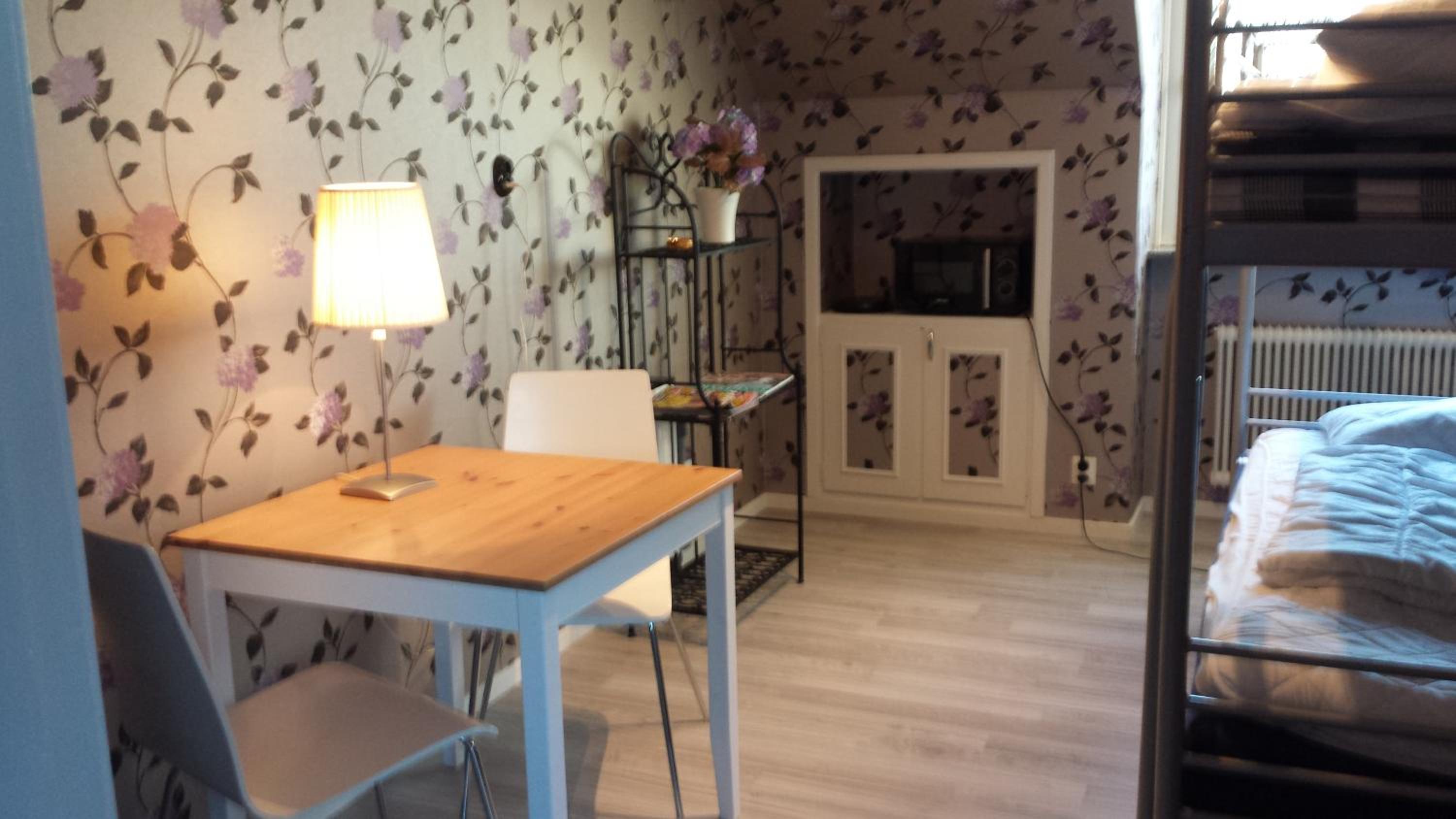 Standard Twin Room (Donovan) photo 1