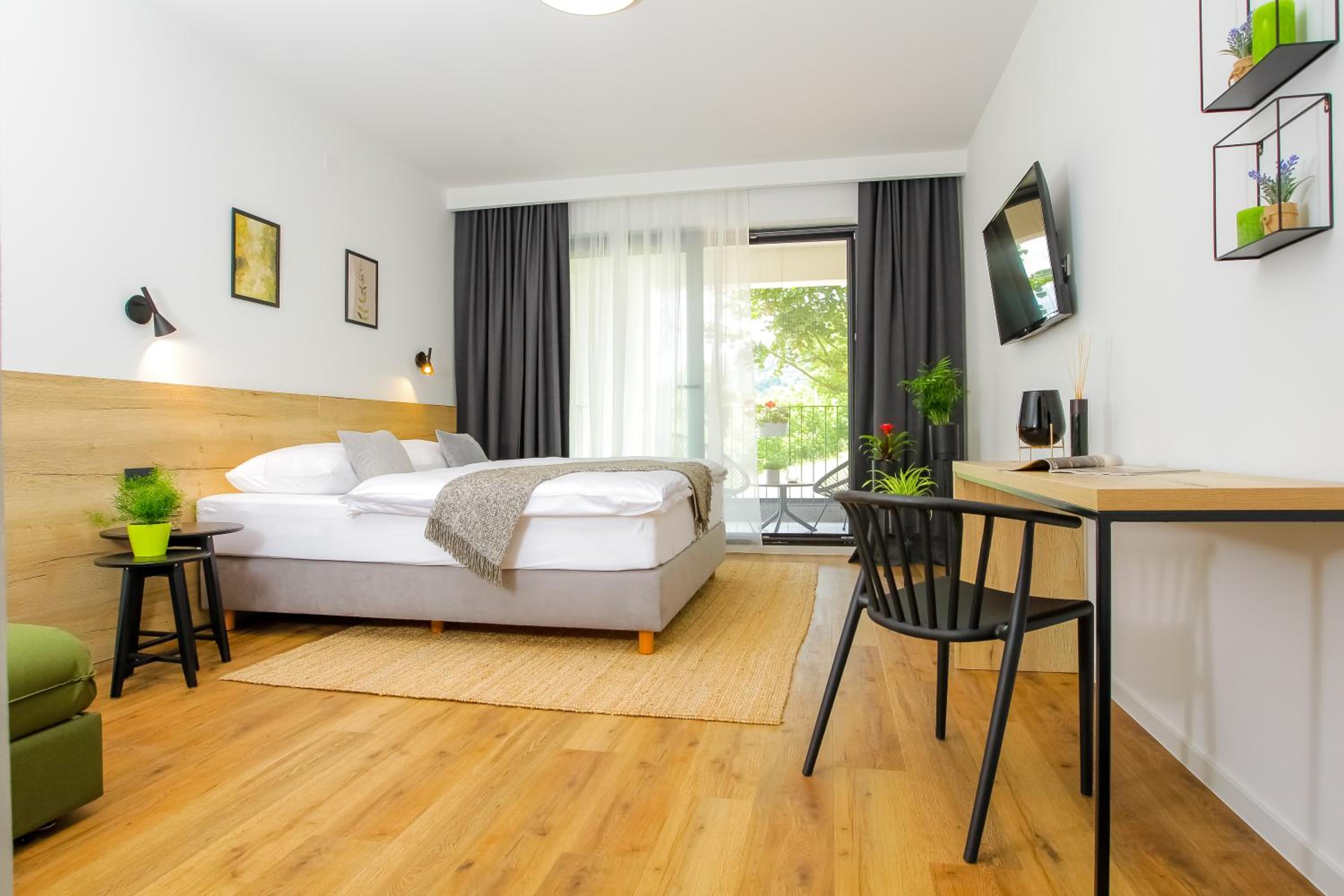 Comfort Double Room with Terrace