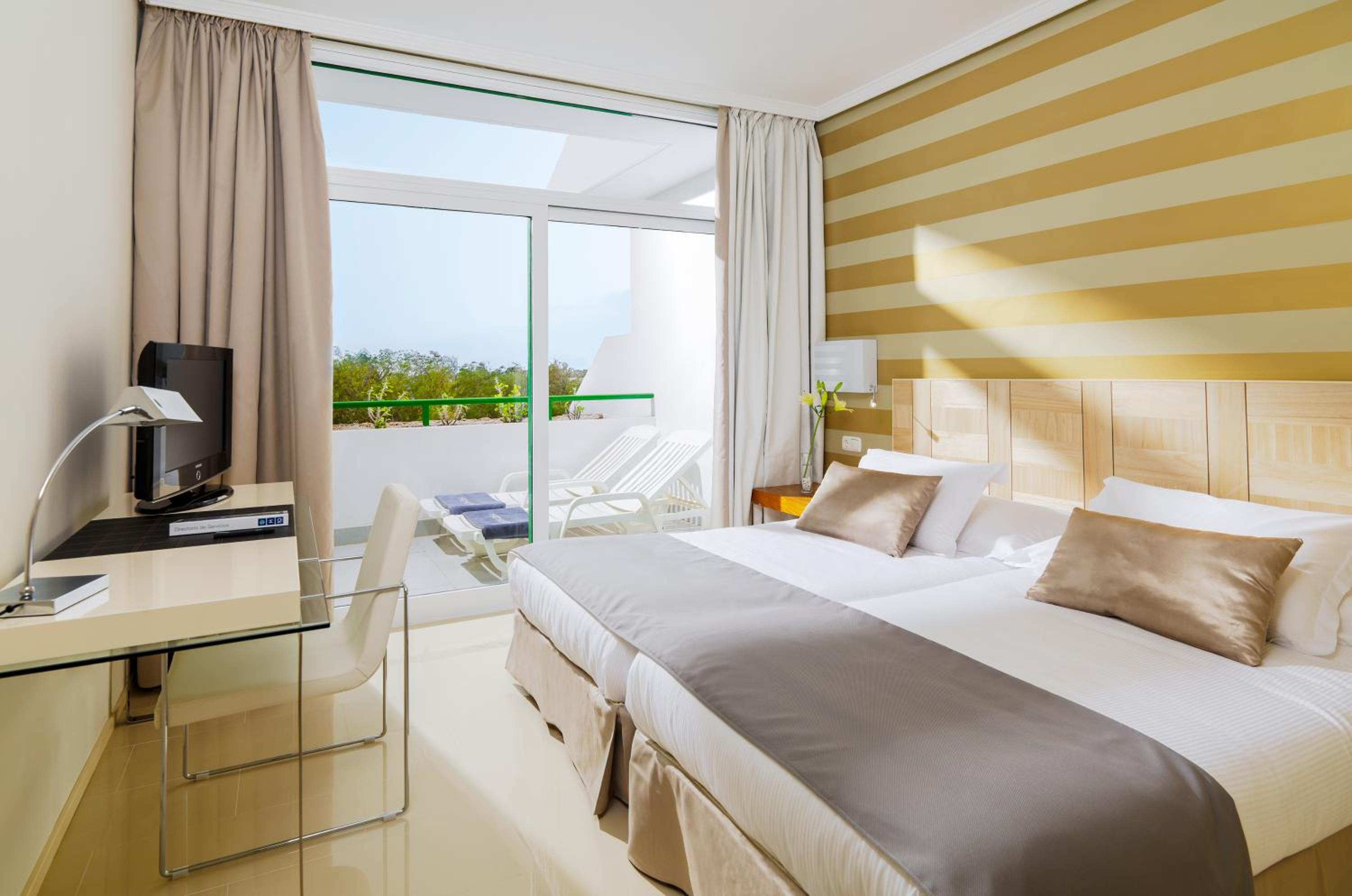 Suite (2 Adults)