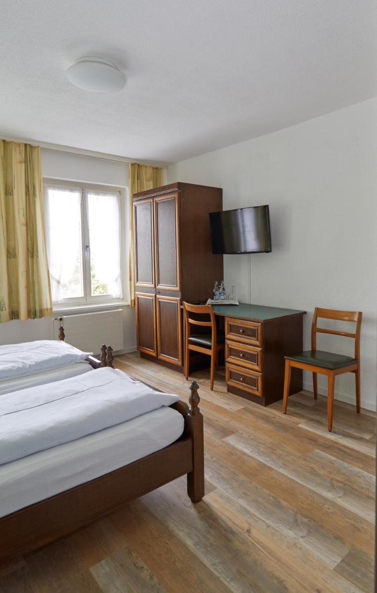 Single Room with Bathroom photo 3