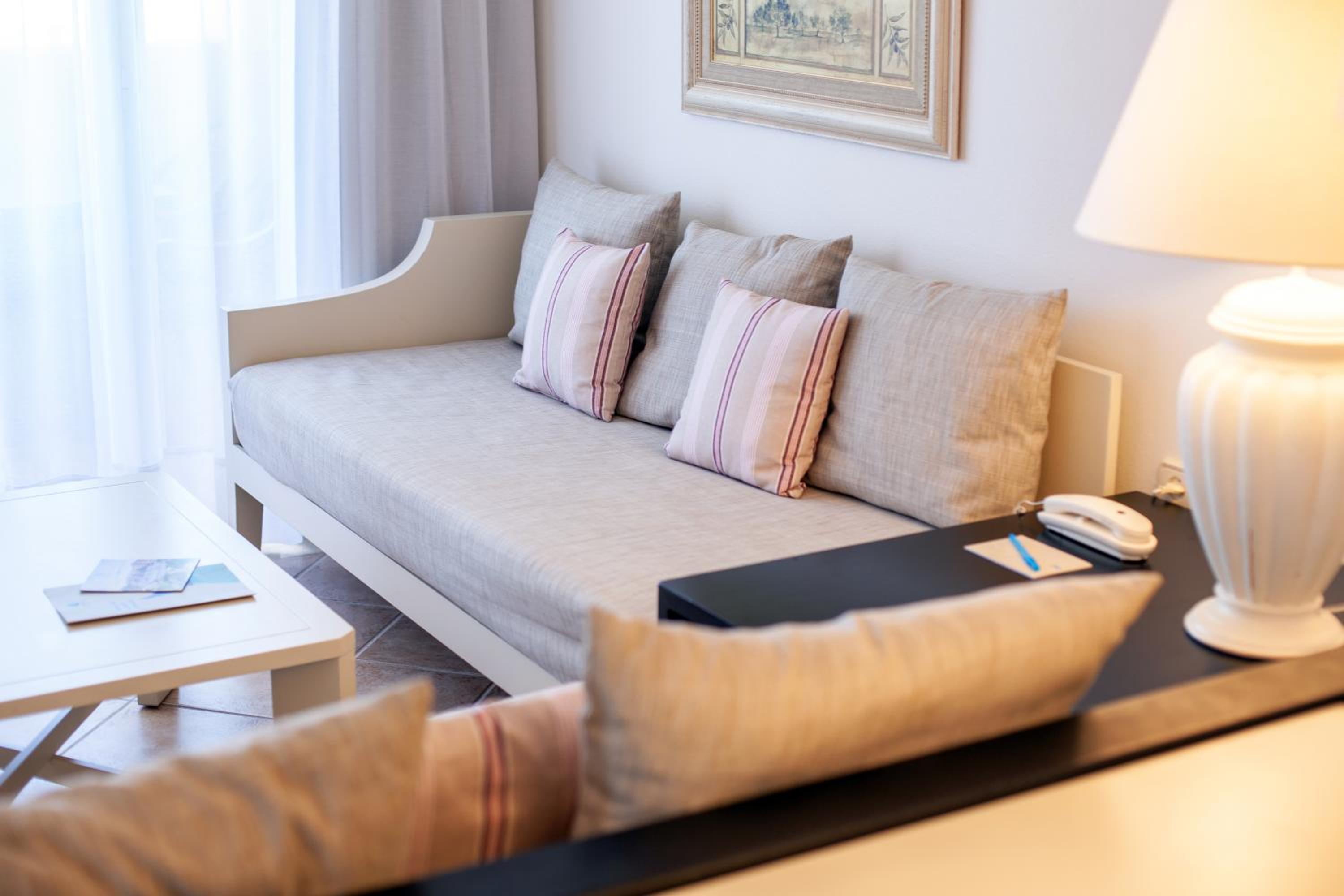 One-Bedroom Suite photo 3