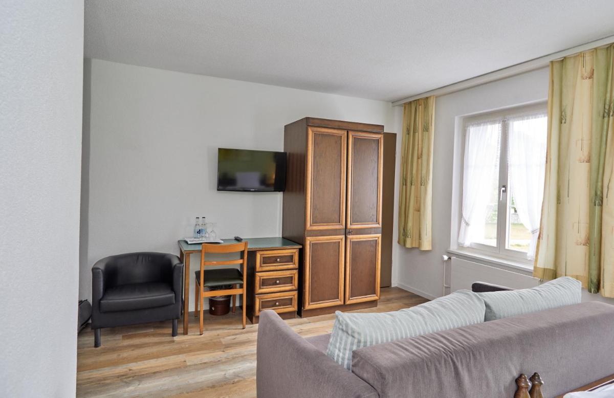 Double Room with Private Bathroom photo 3