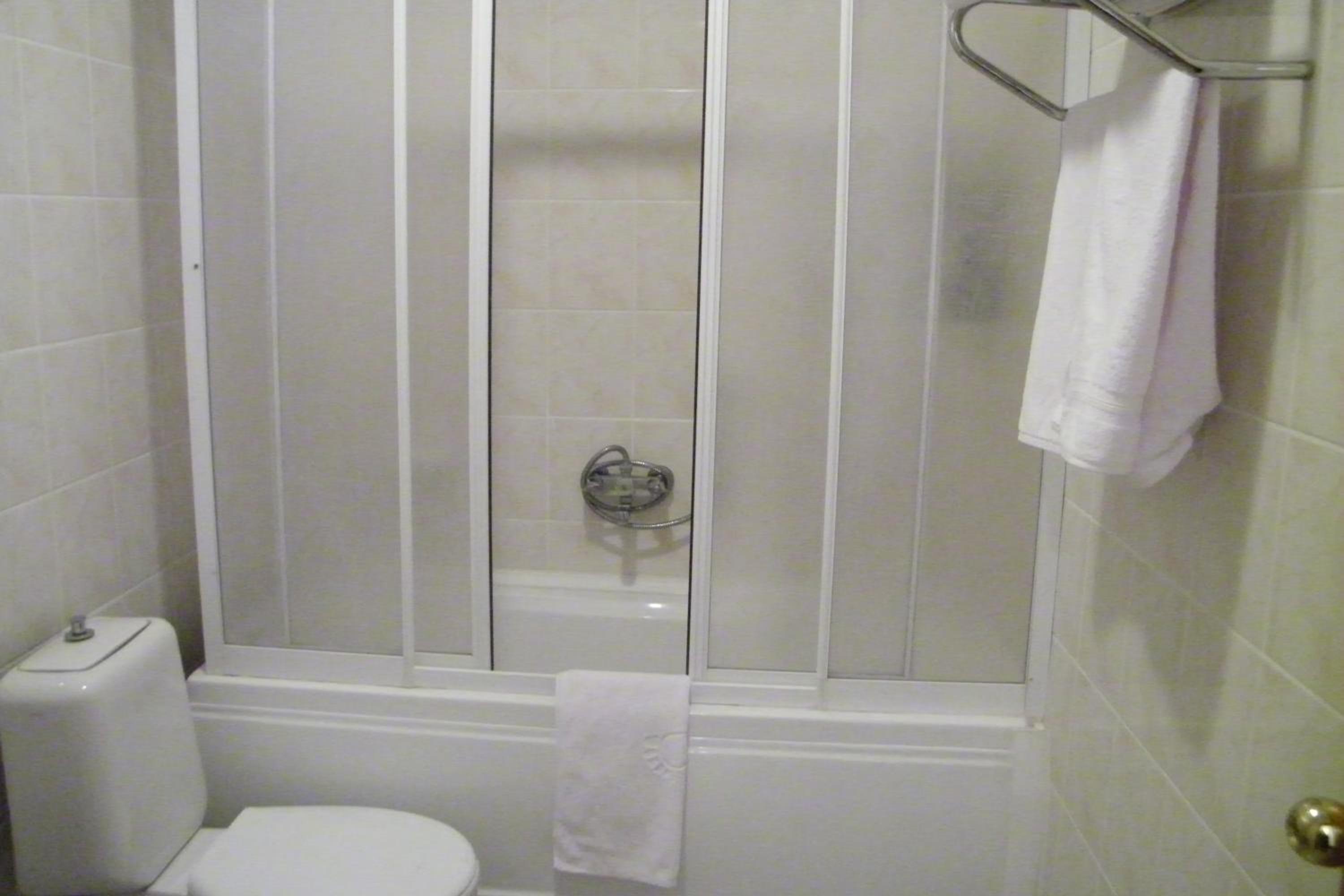 Standard Triple Room photo 2