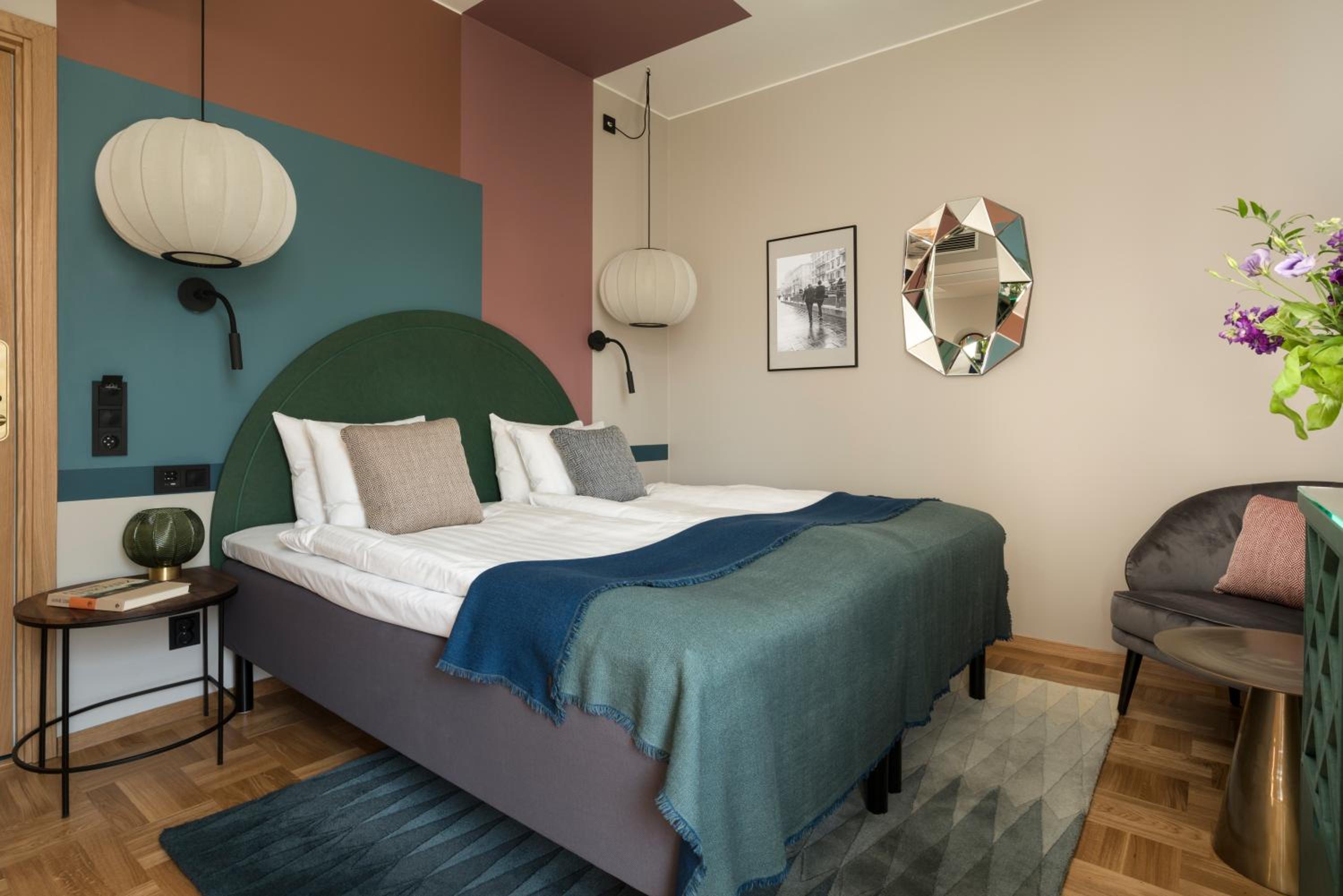 Superior Queen Room (Room located 492 ft from the castle)