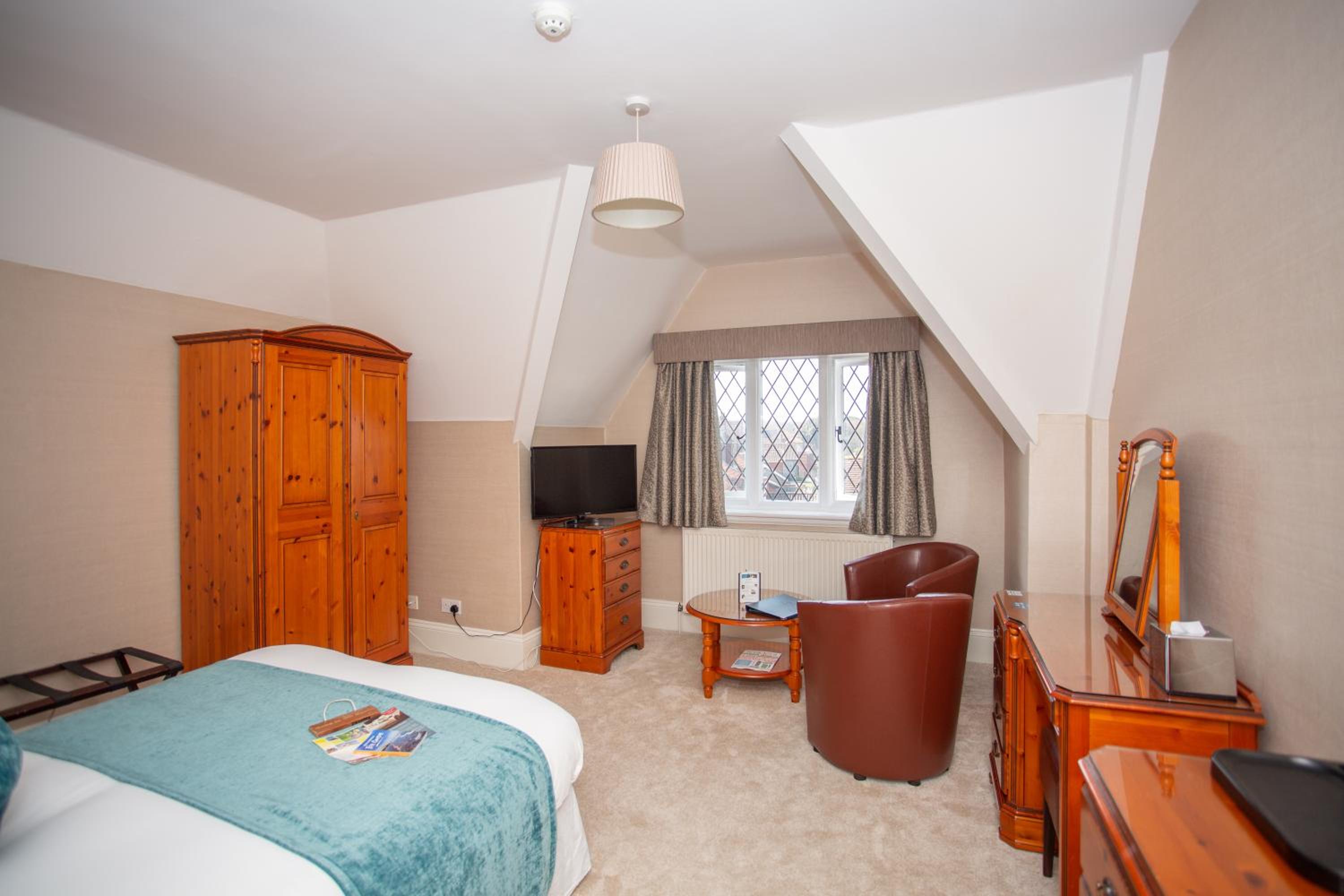 Standard Double/Twin Room - Photo 1