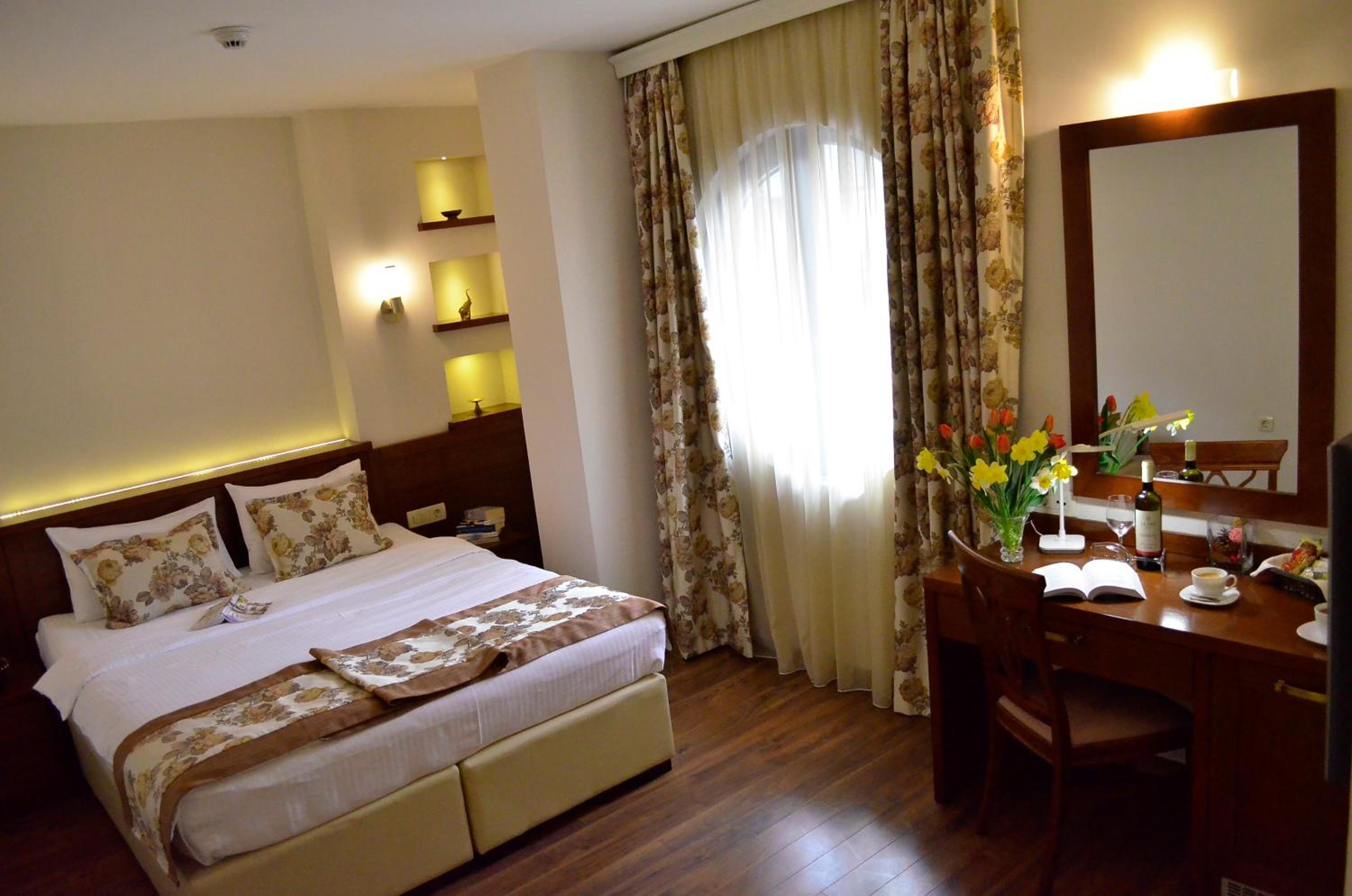 Superior Suite - Photo 1
