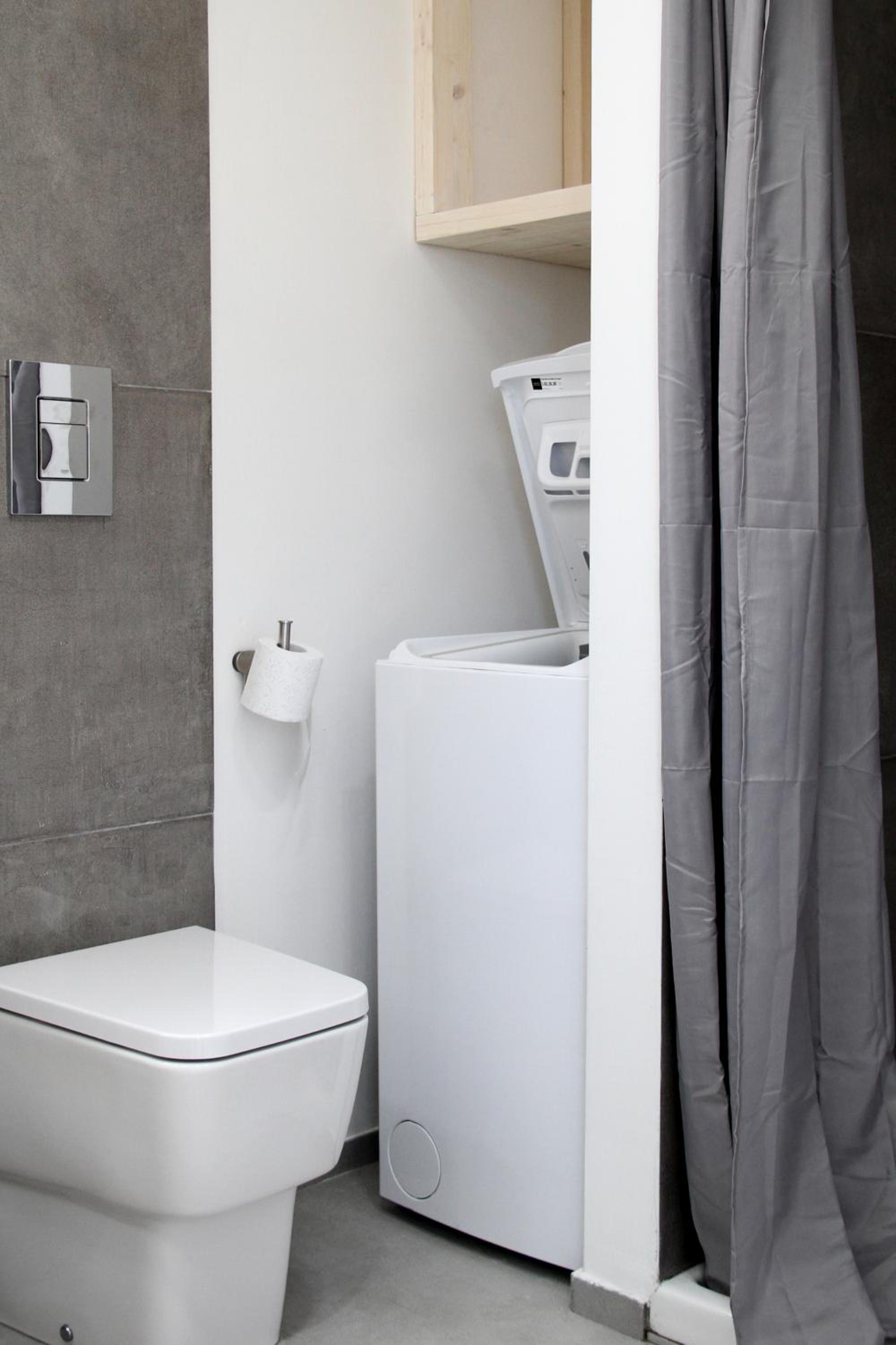 Studio Apartment photo 3