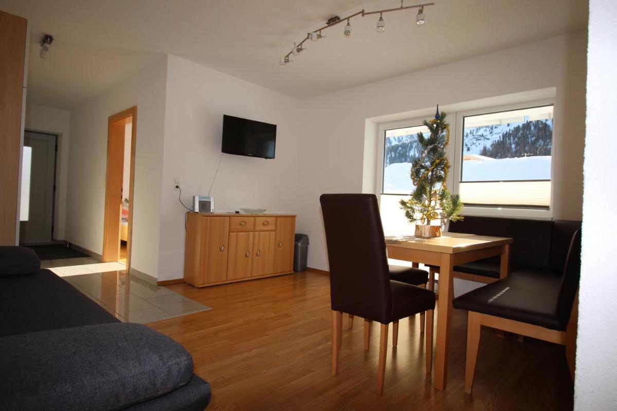 Two-Bedroom Apartment photo 2