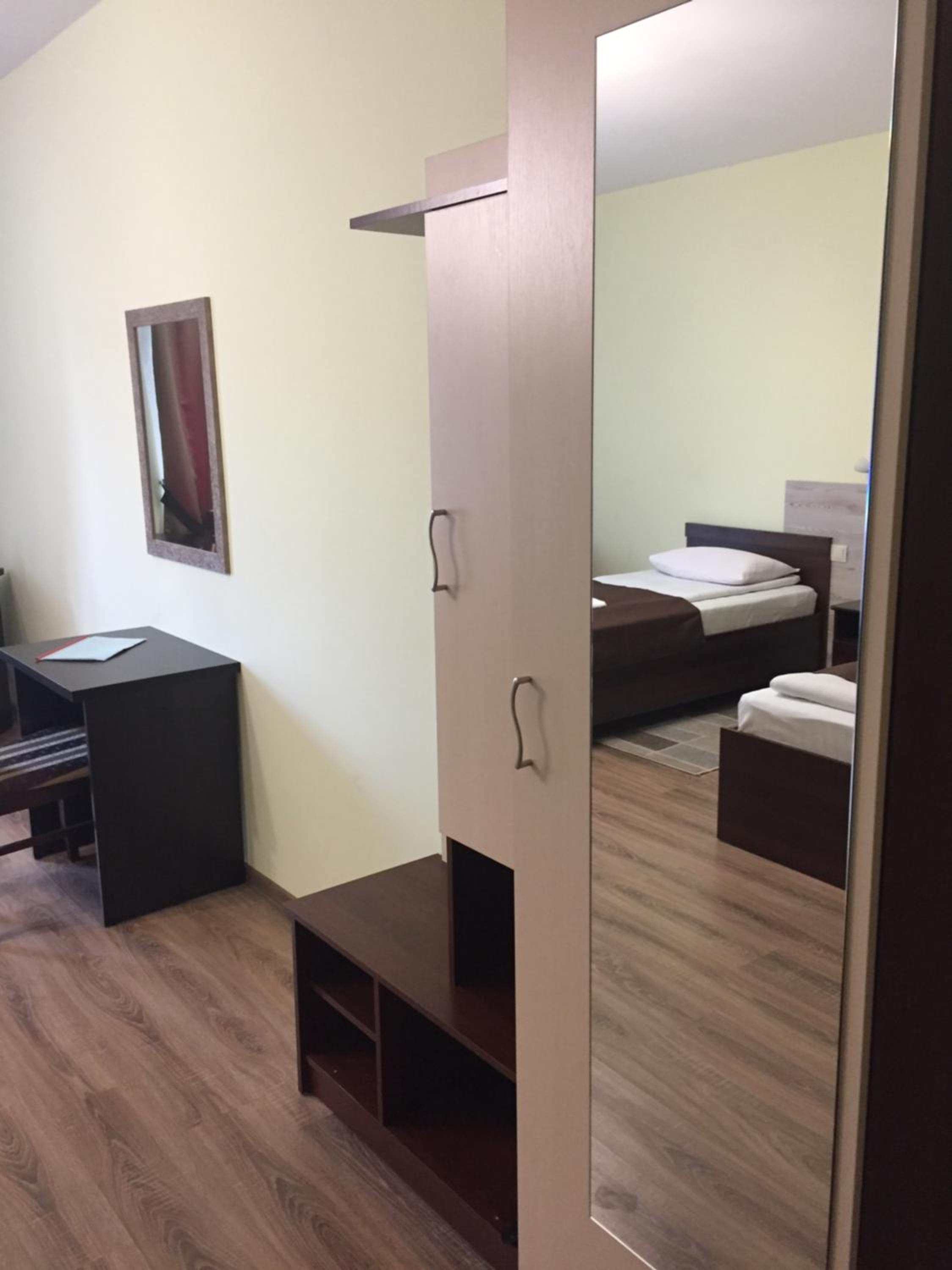 Large Twin Room photo 2
