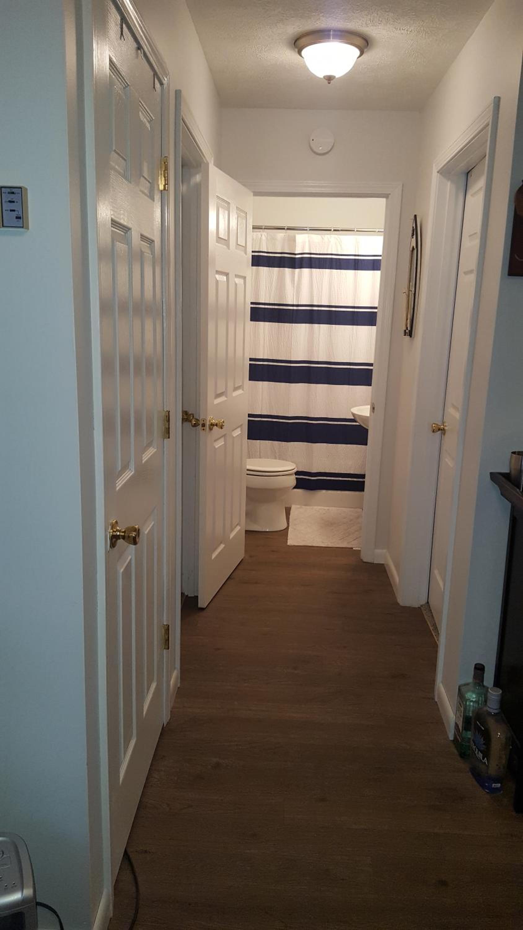 Two-Bedroom House - Photo 9