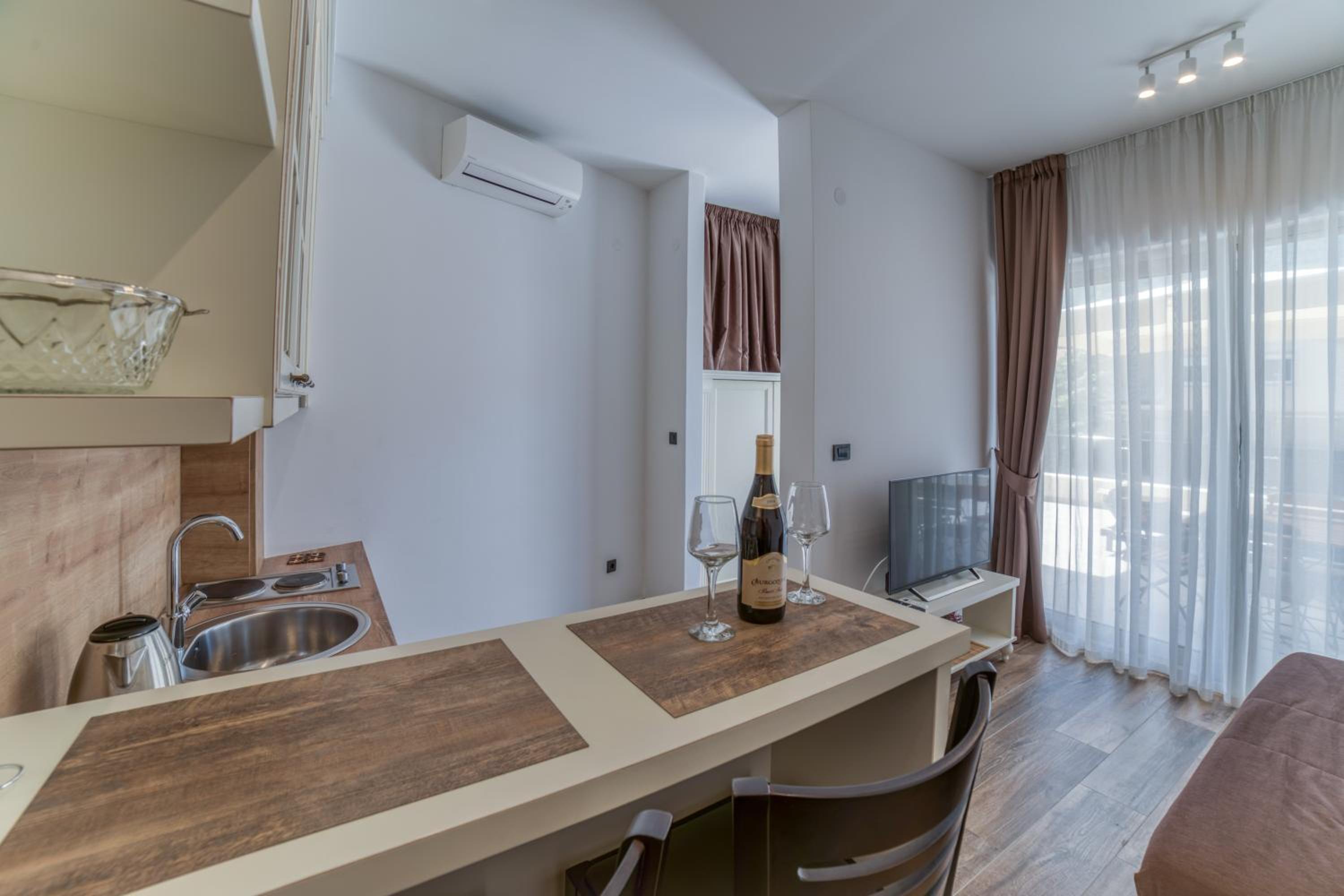 Apartment with Terrace