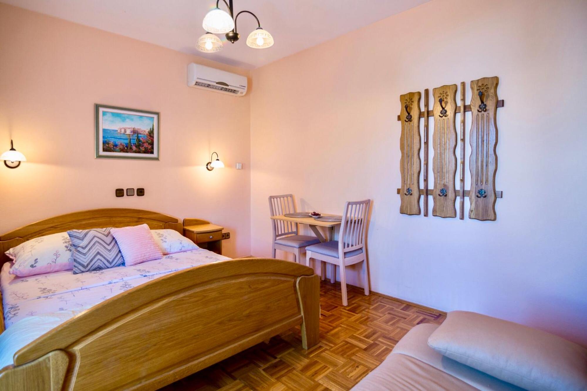 Studio Apartment with Sea View - Photo 1