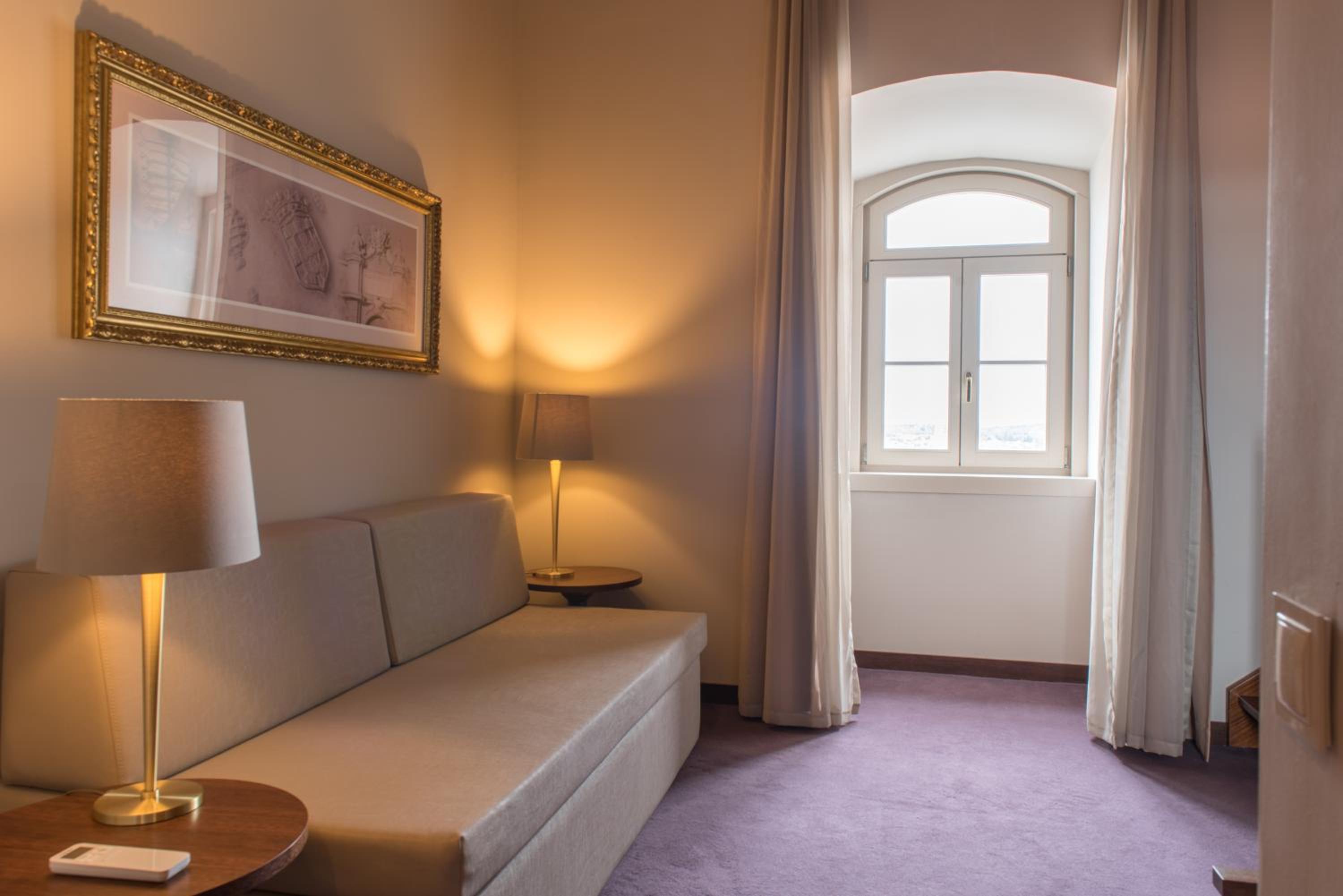 Duplex Suite - Photo 4