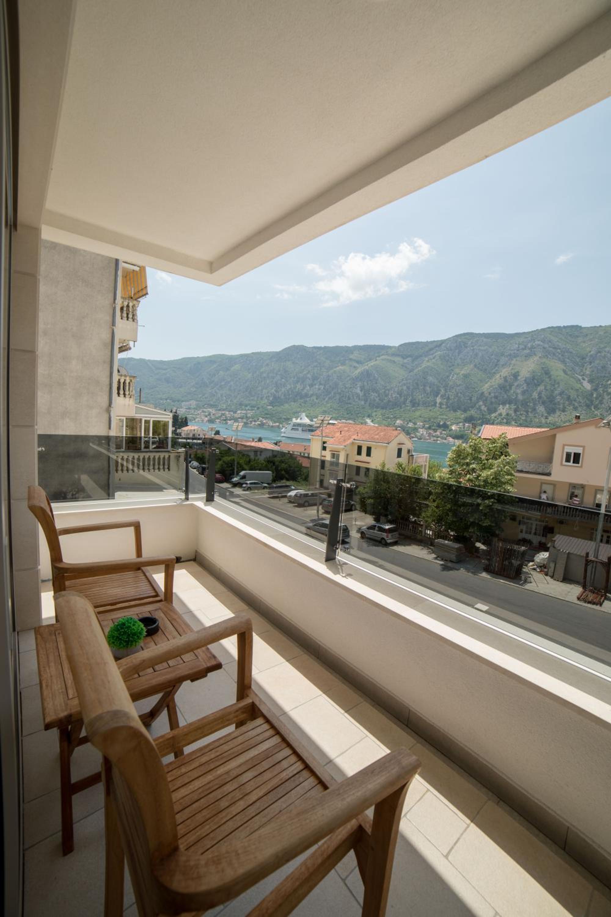 Studio Apartment with Sea View - Photo 26