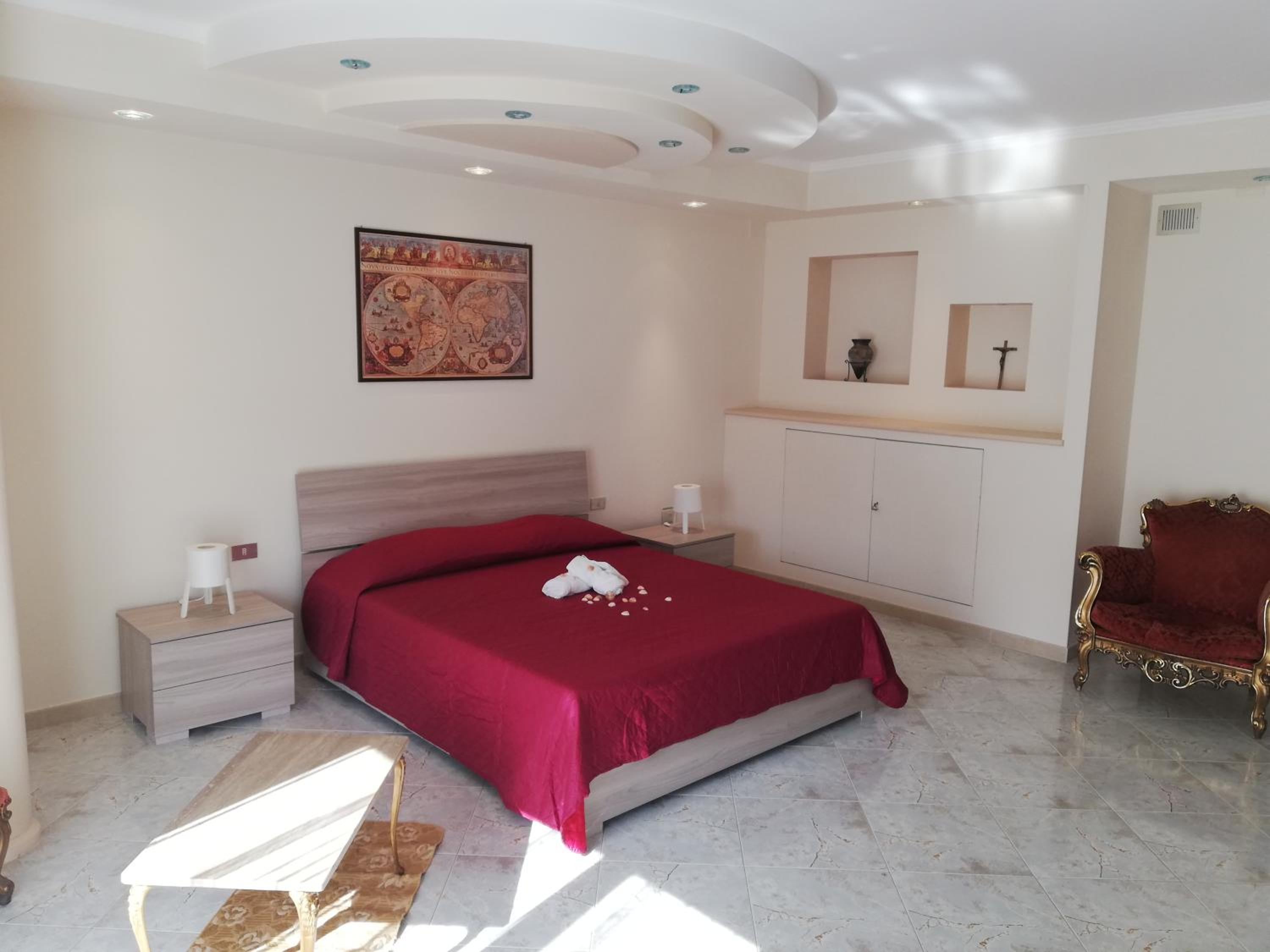 One-Bedroom House photo 1