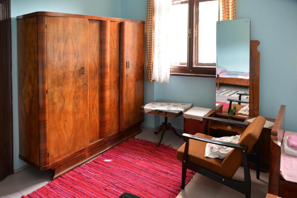Standard Triple Room photo 2
