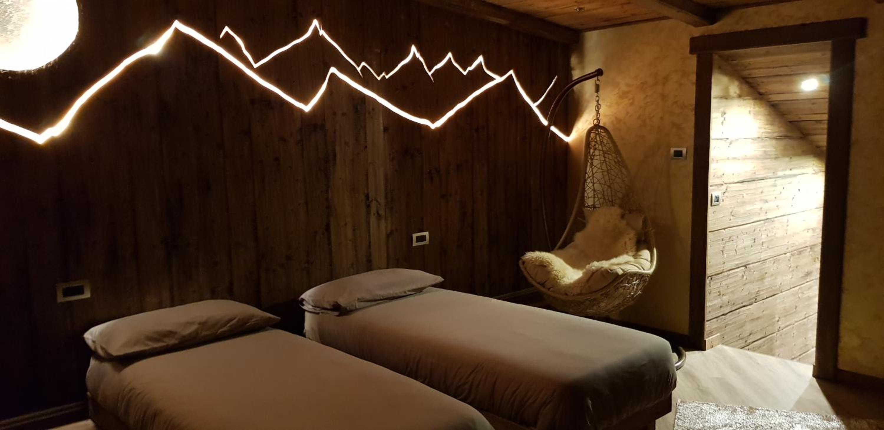 Superior Double or Twin Room - Photo 15