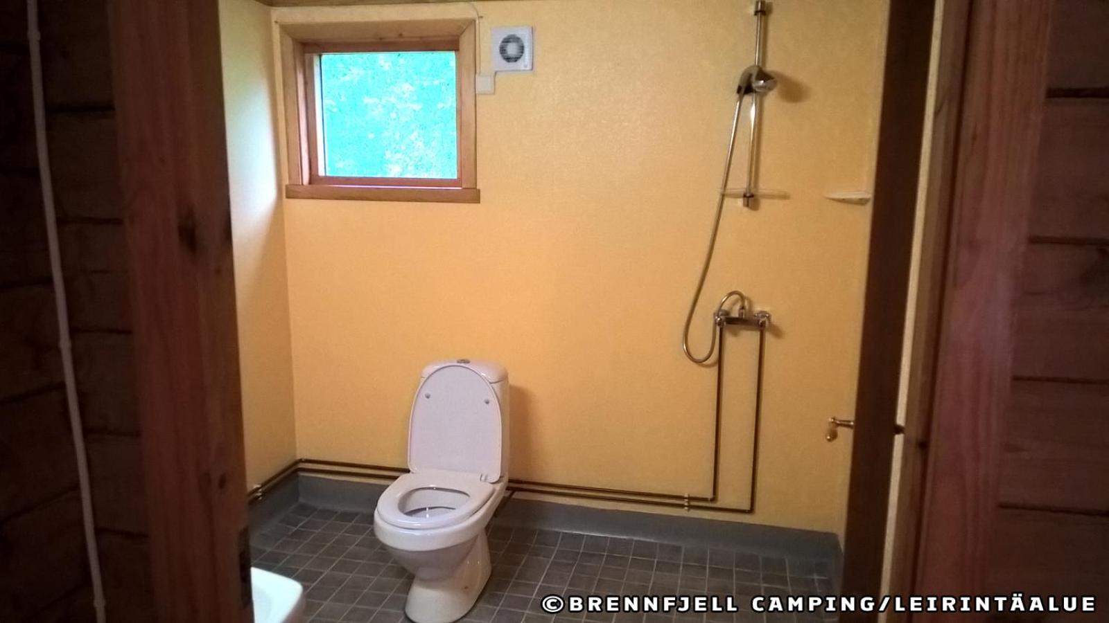 Family Room with Shower - Photo 3