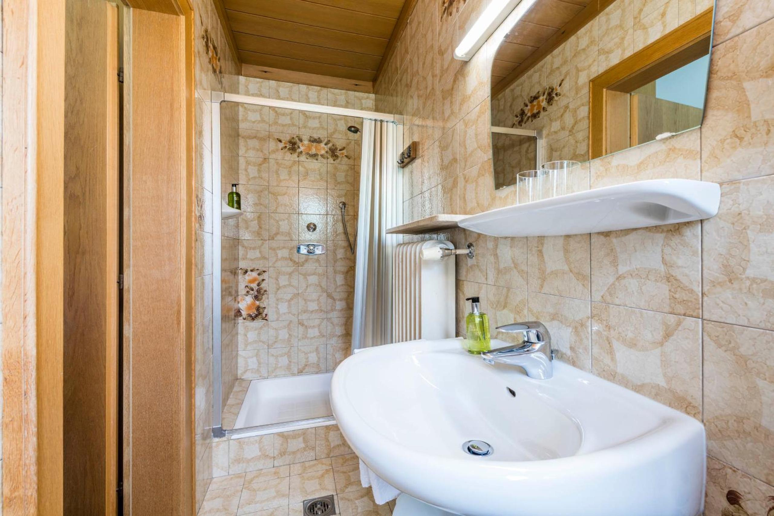 Double or Twin Room photo 2