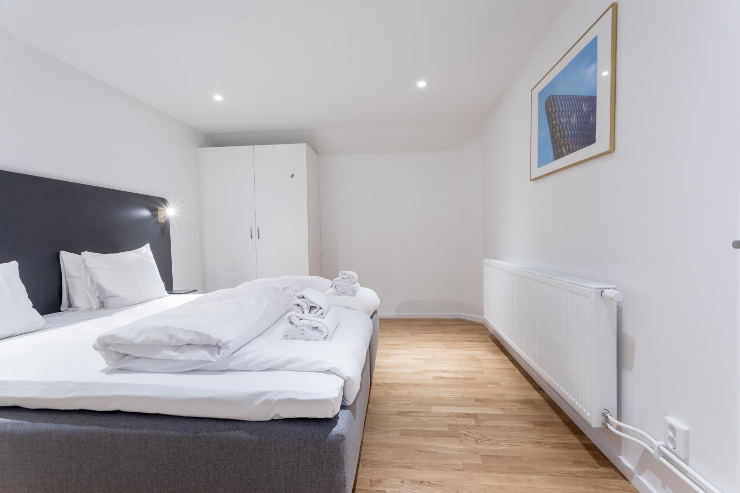 One-Bedroom Apartment - Basement