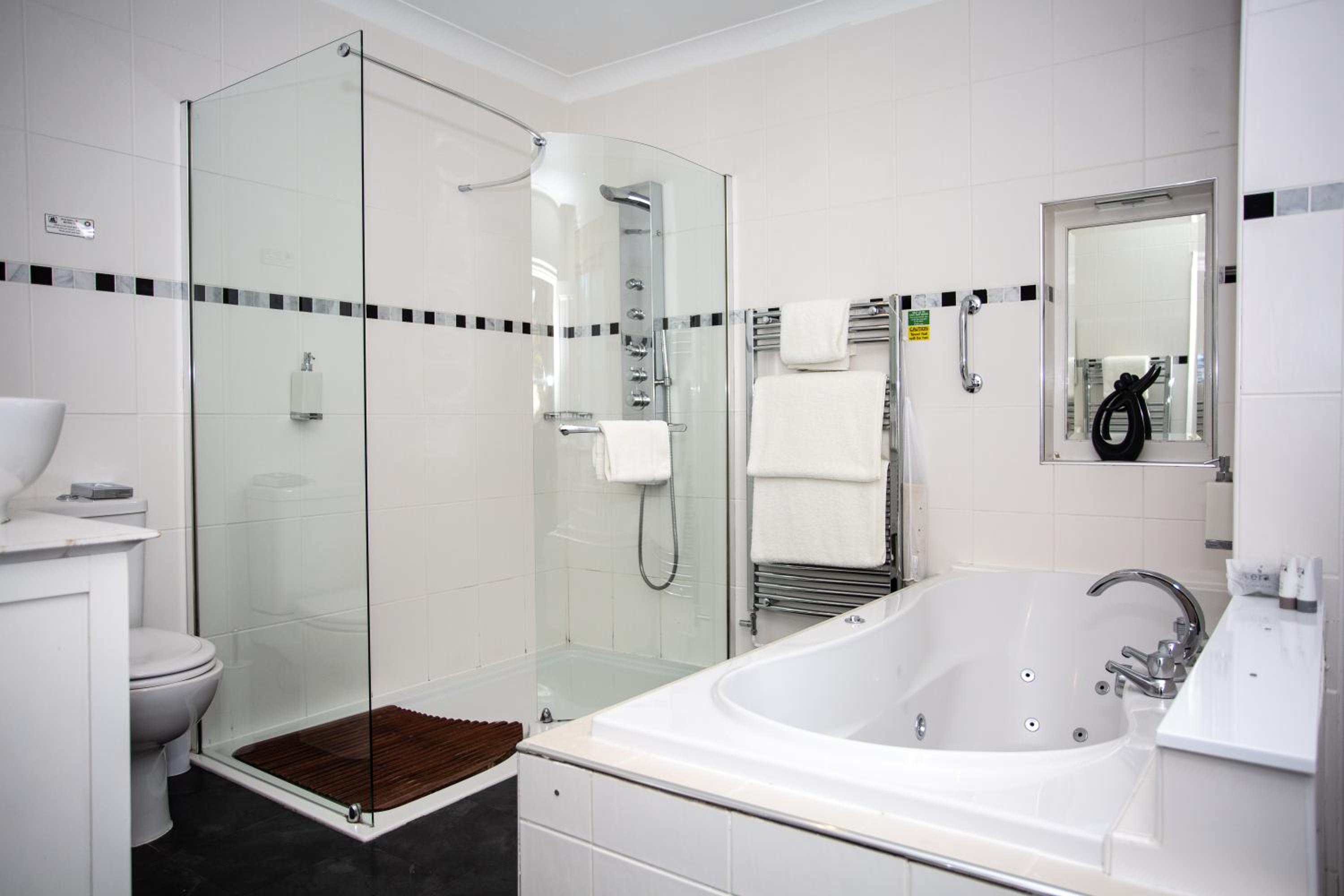 Family Suite (2 Adults + 2 Children) photo 3