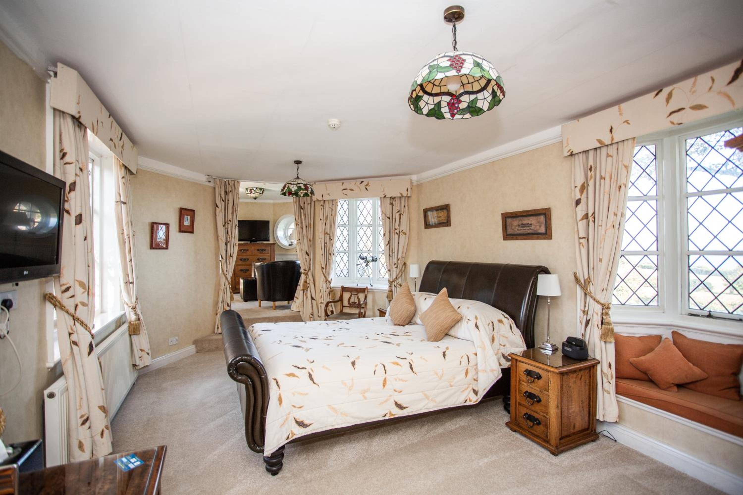 Family Suite (2 Adults + 2 Children) photo 1