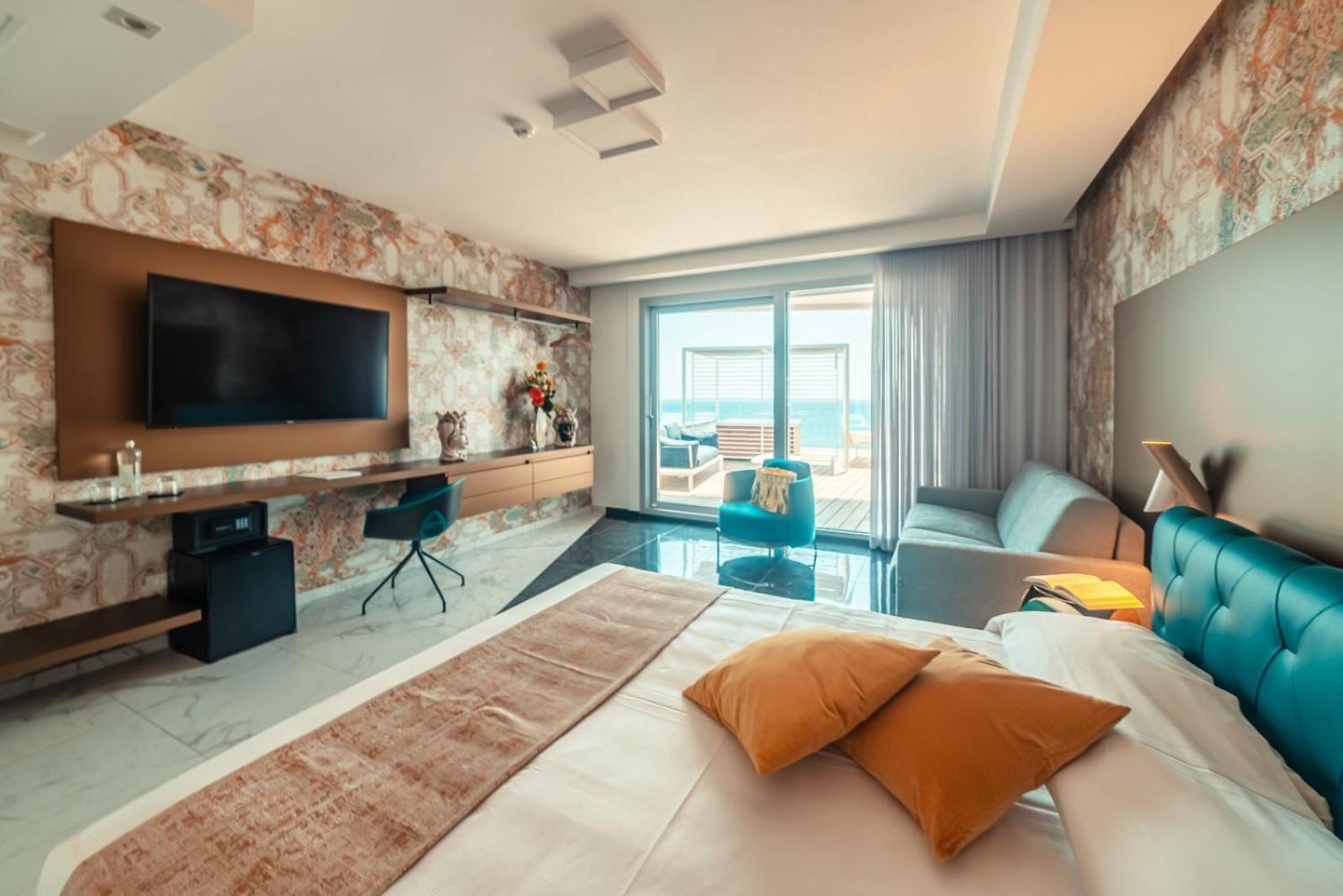 Junior Suite with Sea View photo 3