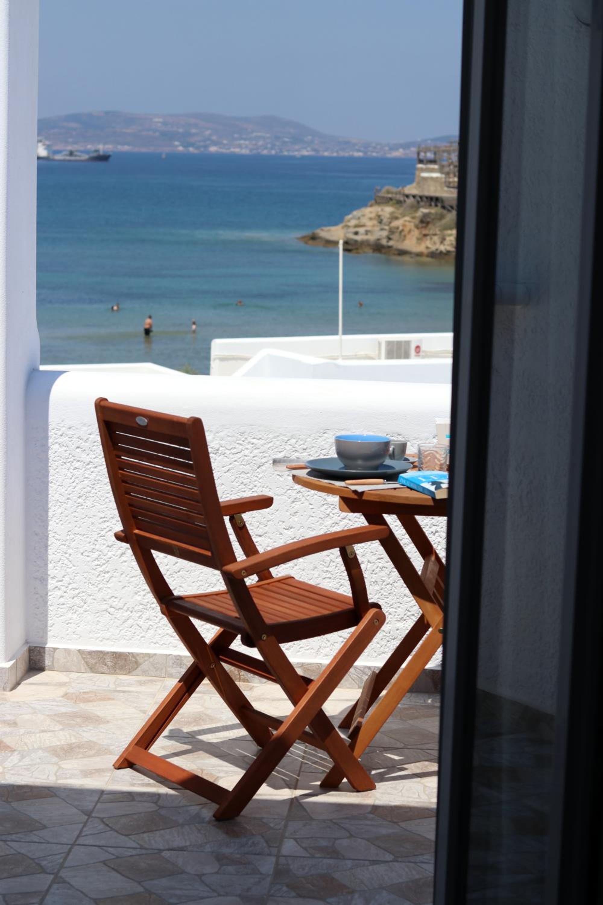Deluxe Double Room with Balcony and Sea View photo 2
