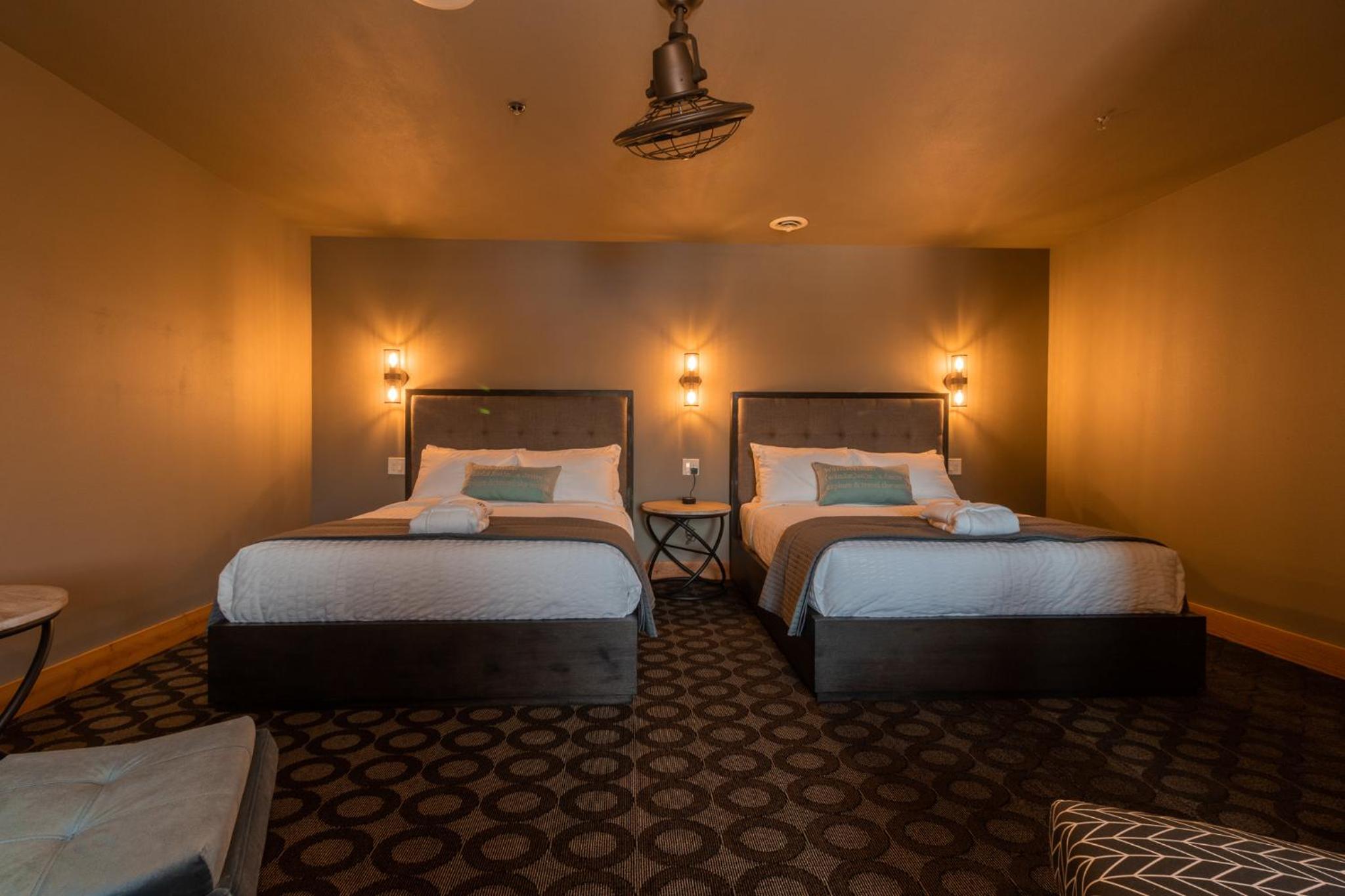 Deluxe Queen Room