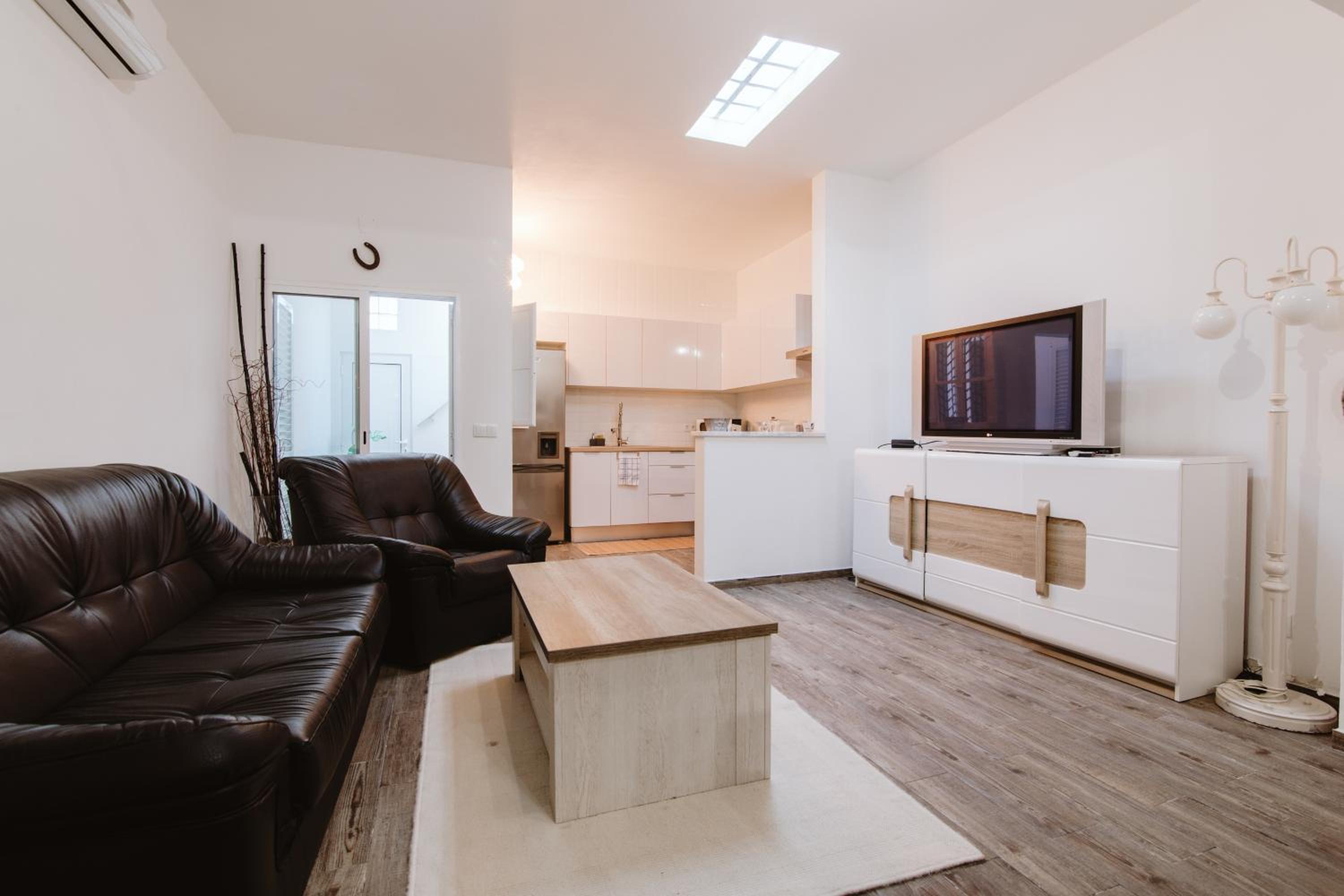 Two-Bedroom House photo 2